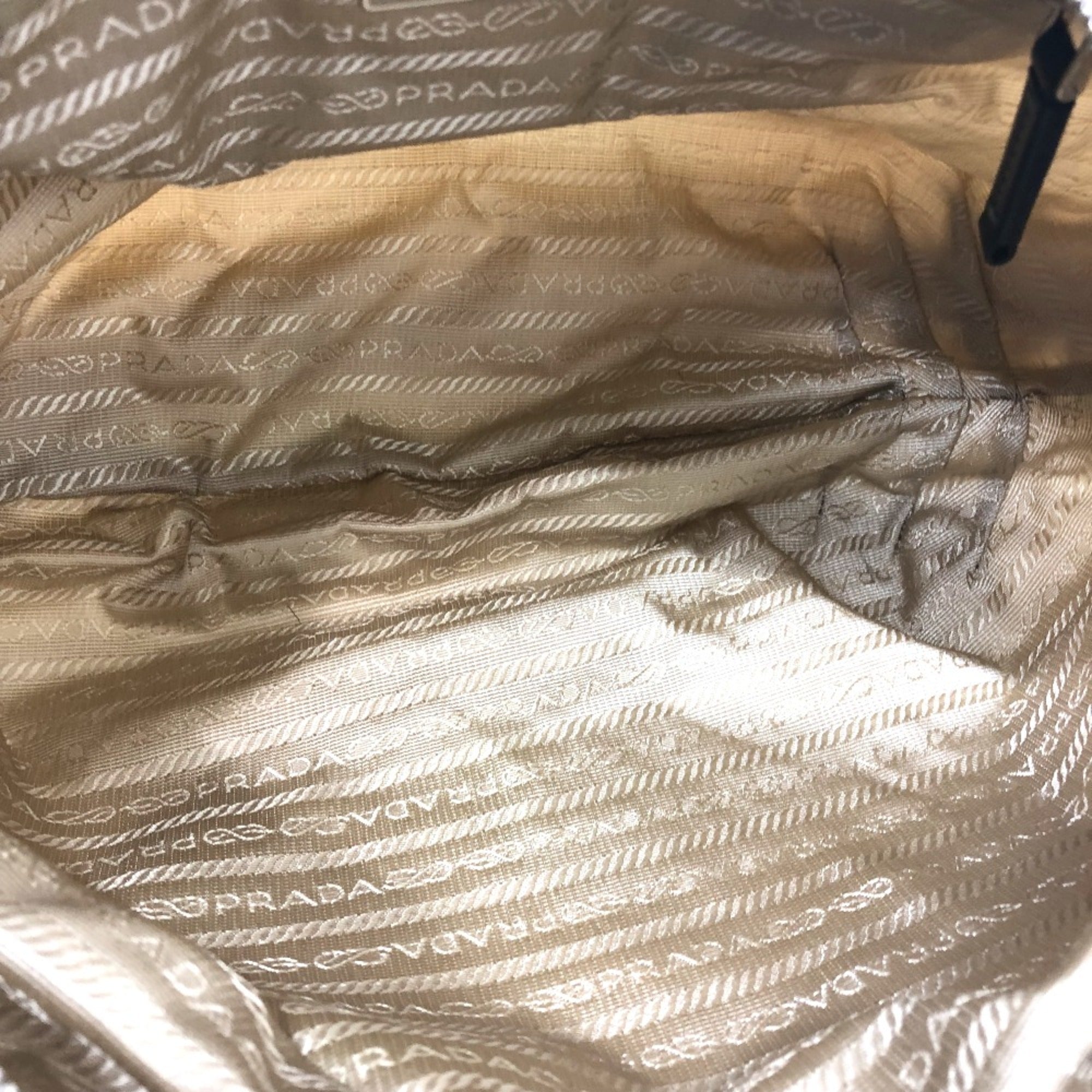 Prada White Cloth Shoulder Bag (Pre-Owned)