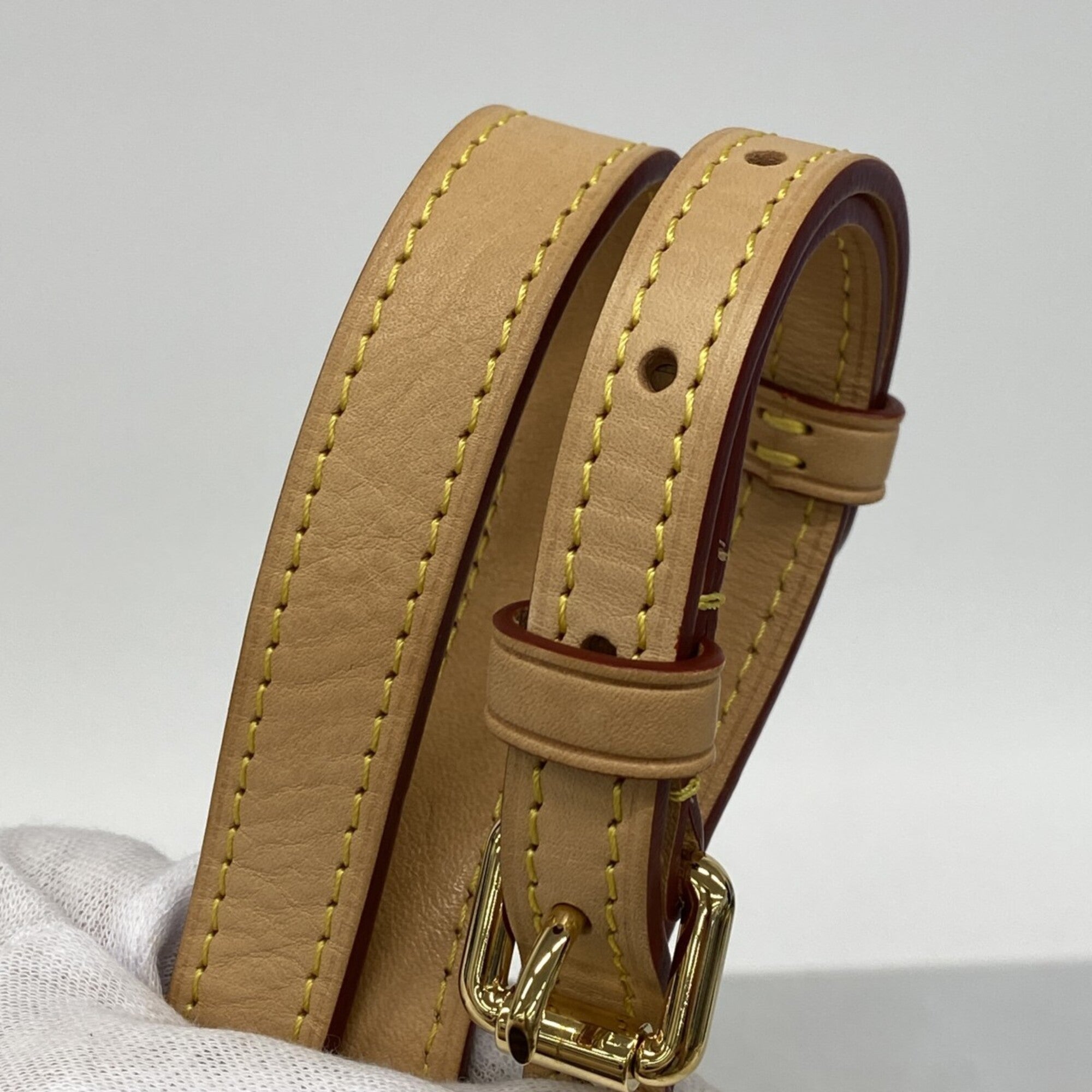 Louis Vuitton Brown Handbag (Pre-Owned)