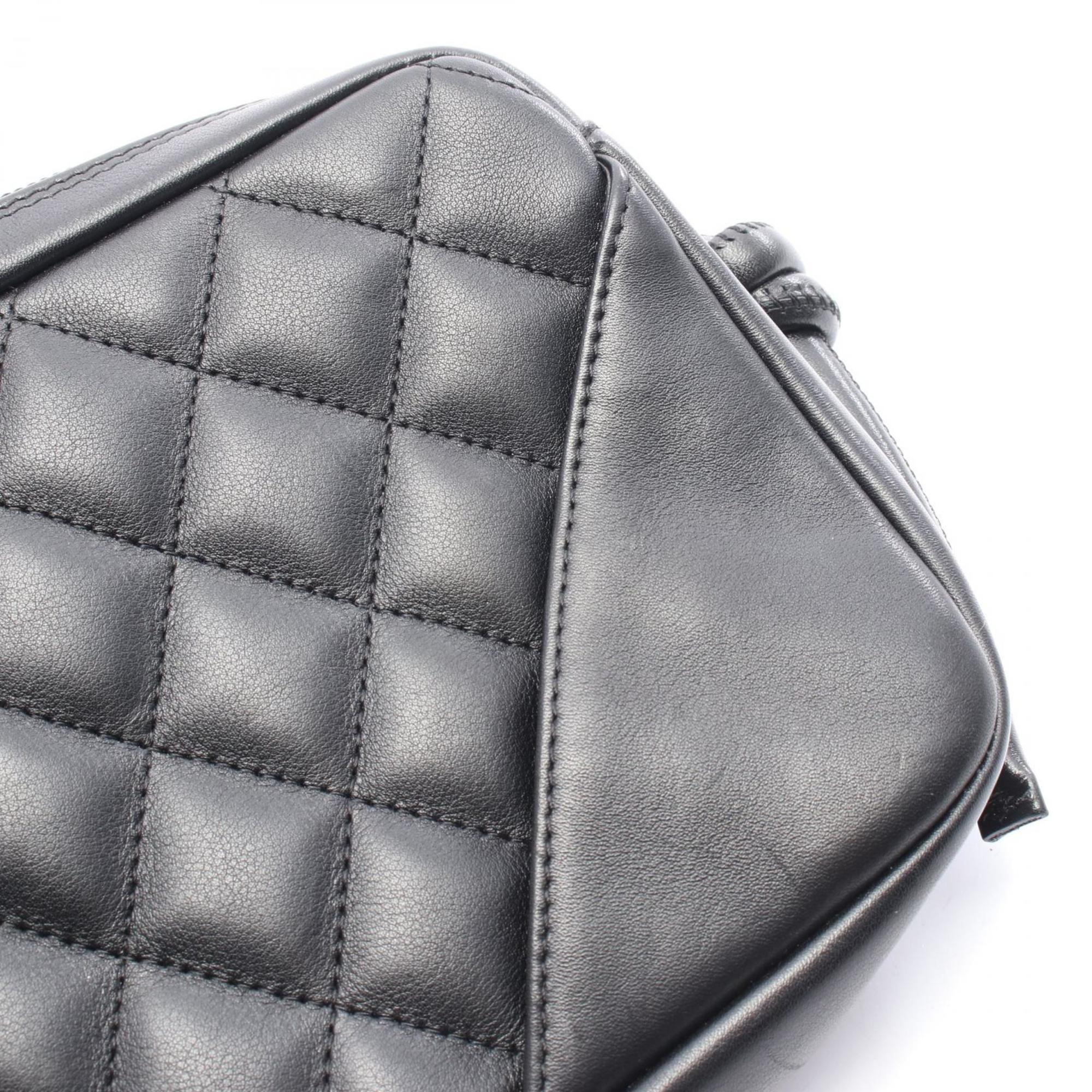 Chanel Black Leather Handbag (Pre-Owned)