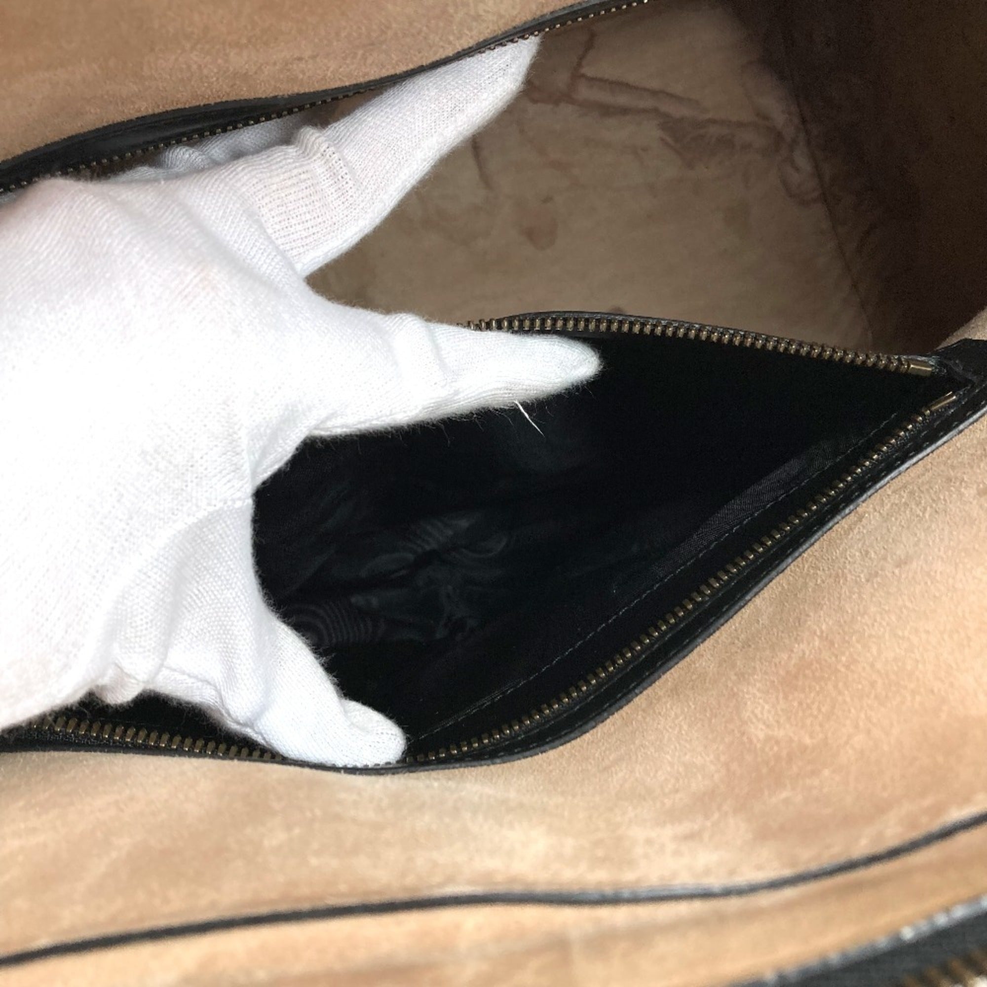 Gucci Black Leather Boston Bag Shoulder Bag (Pre-Owned)
