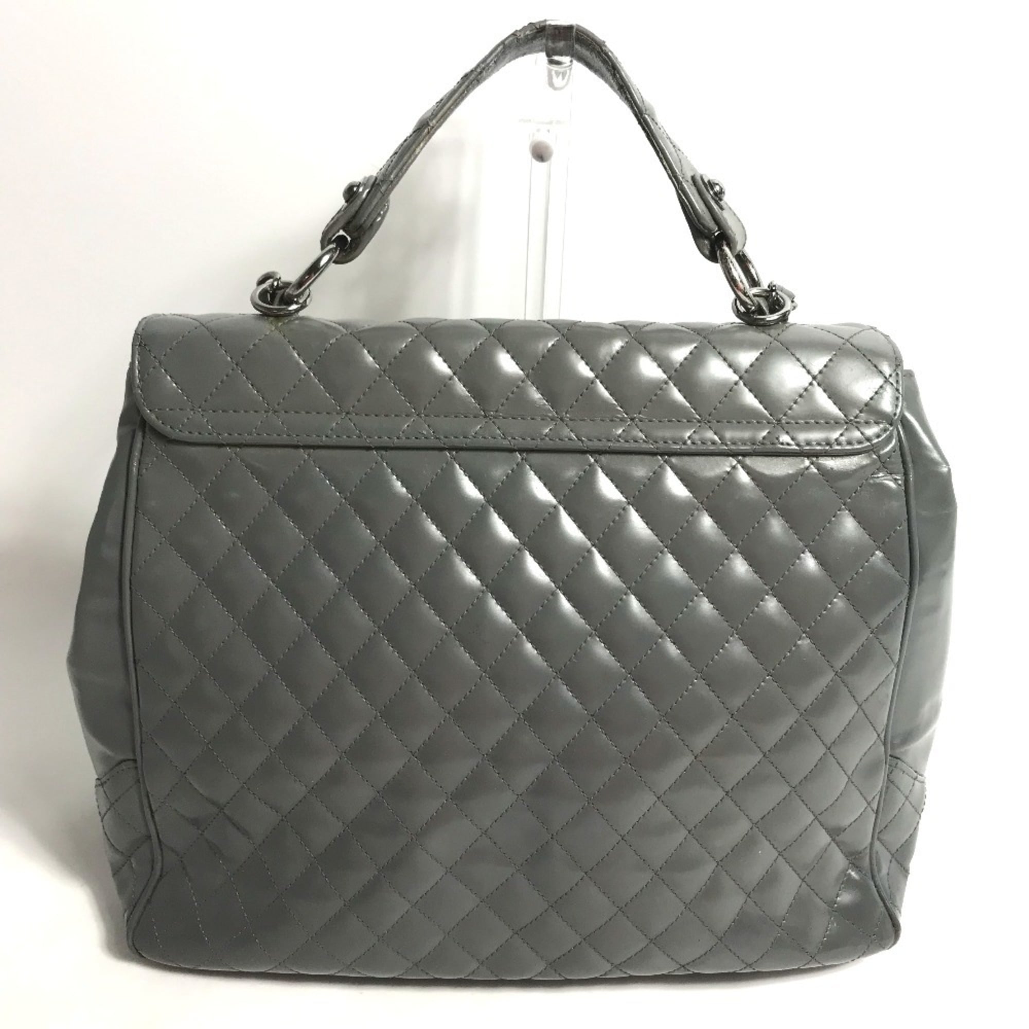 Chanel Gray Leather Handbag Shoulder Bag (Pre-Owned)