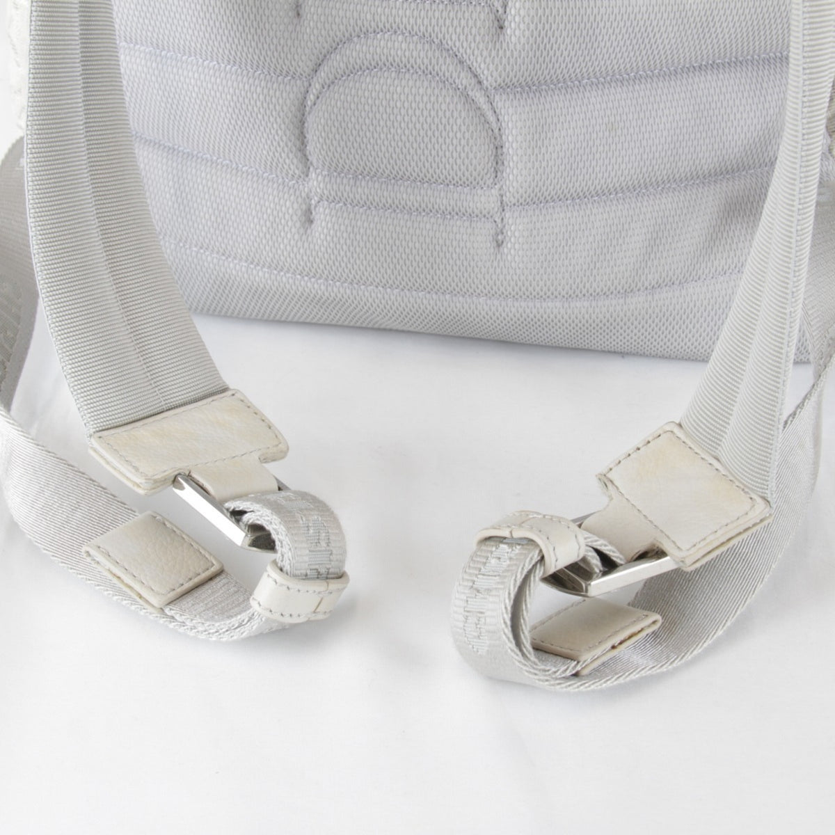 Christian Dior White Canvas Leather Backpack (Pre-Owned)