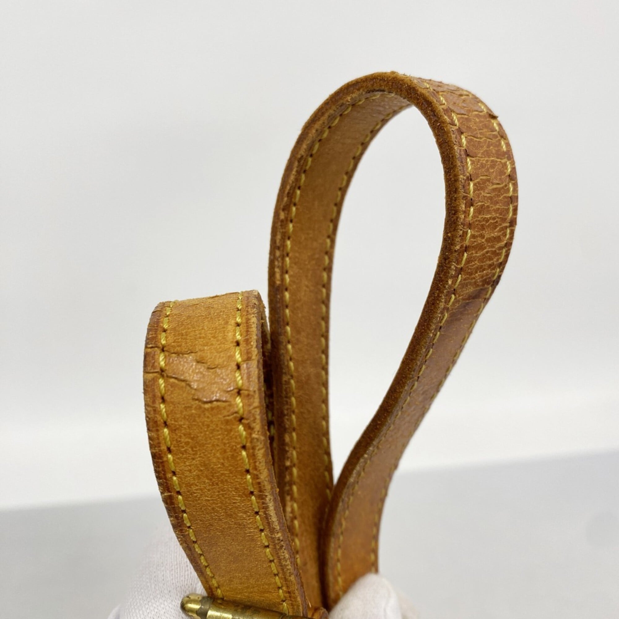 Louis Vuitton Brown Shoulder Bag (Pre-Owned)