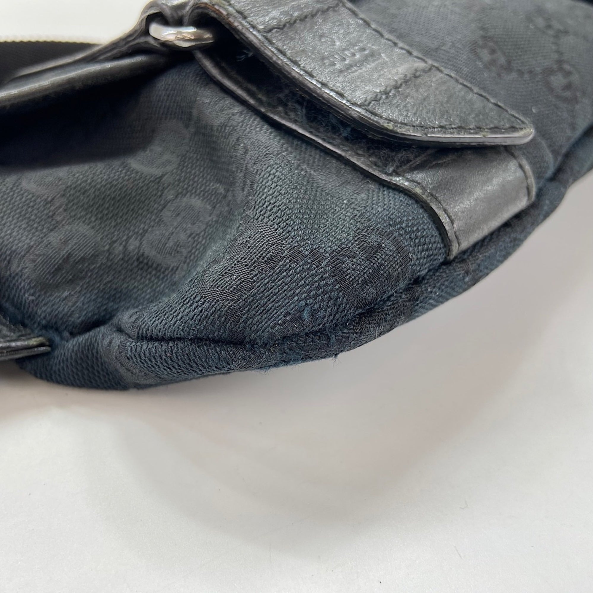 Gucci Black Fanny Pack (Pre-Owned)