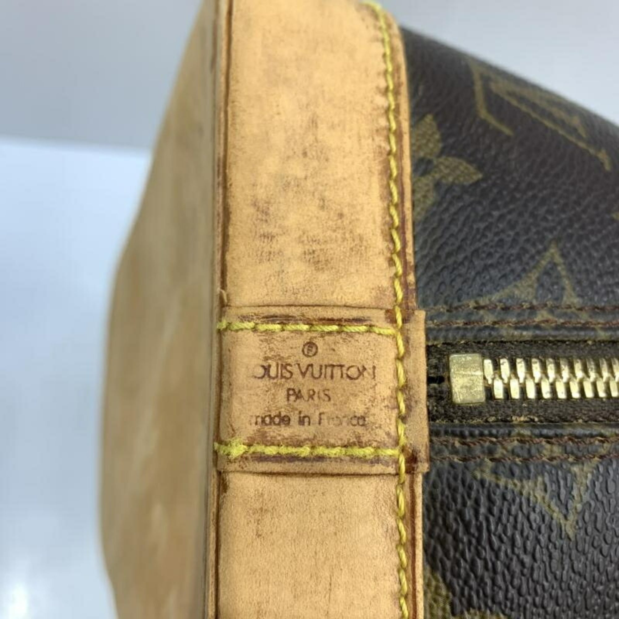 Louis Vuitton Handbag (Pre-Owned)