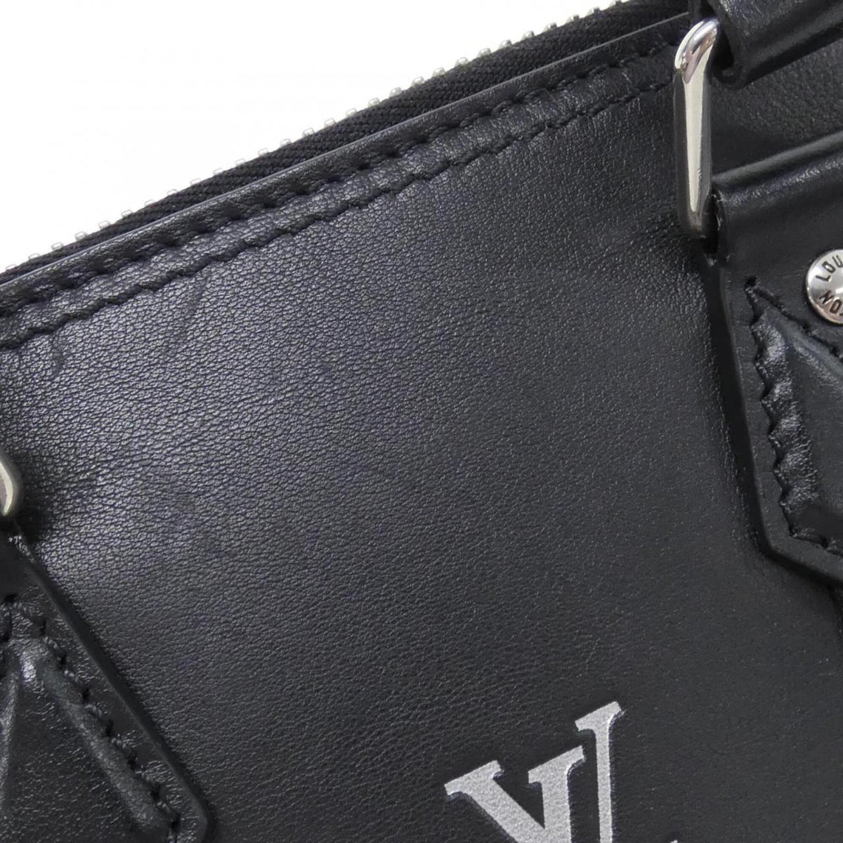 Louis Vuitton Black Leather Handbag (Pre-Owned)