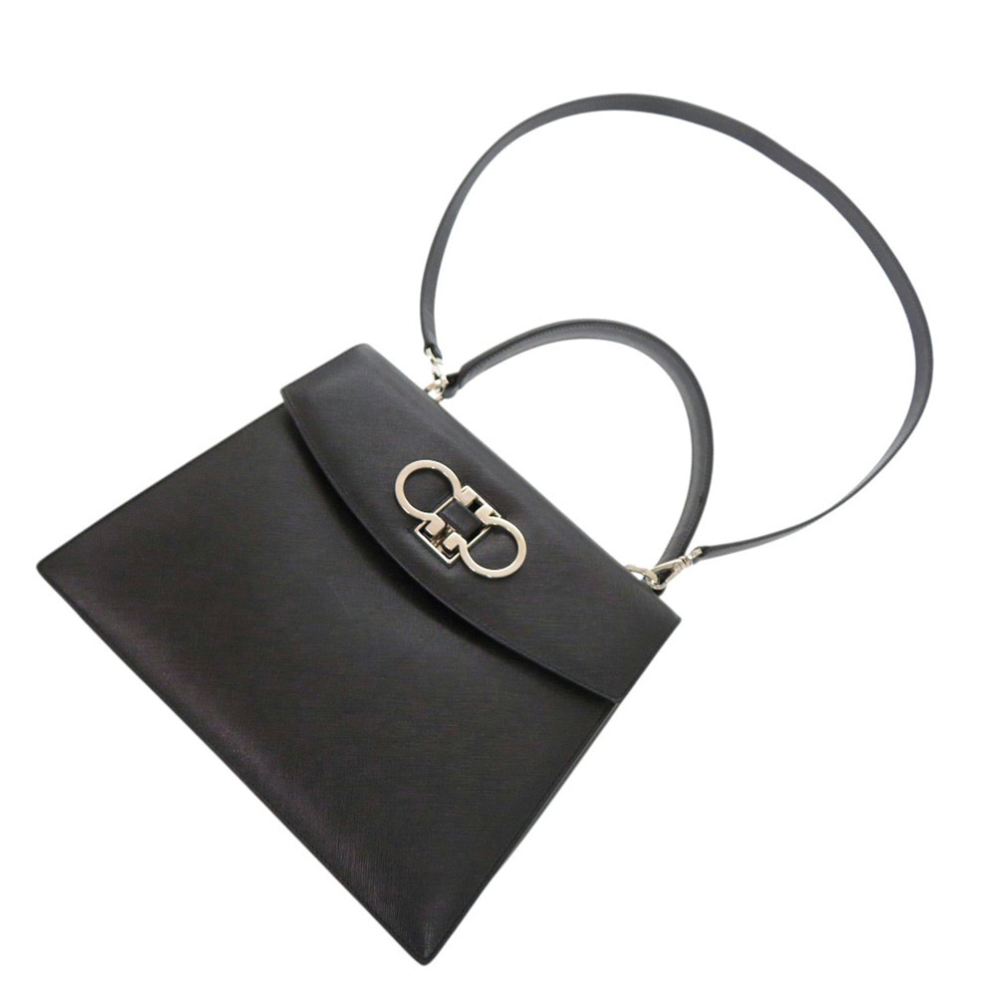 Salvatore Ferragamo Black Leather Handbag Shoulder Bag (Pre-Owned)