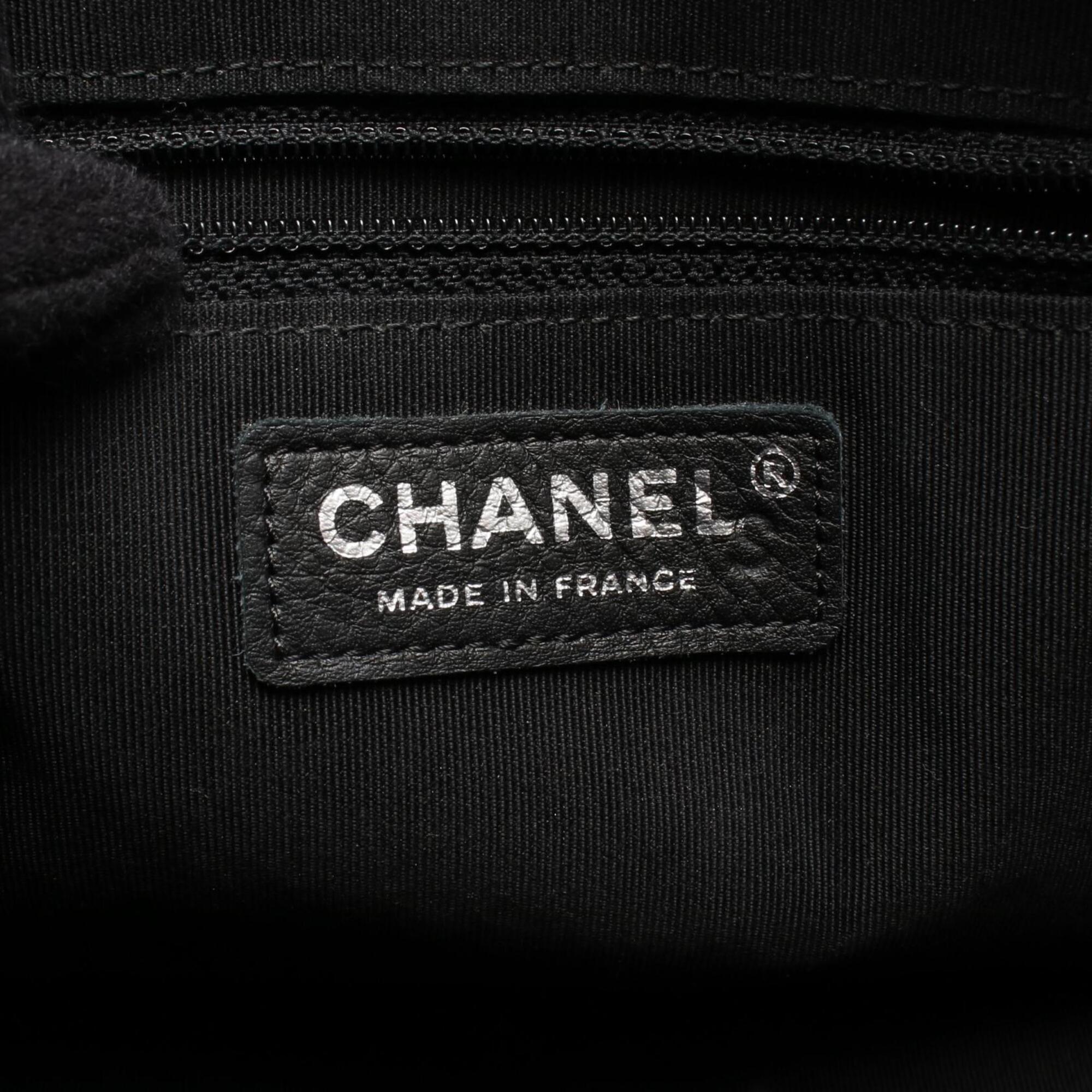 Chanel Black Leather Handbag Shoulder Bag (Pre-Owned)