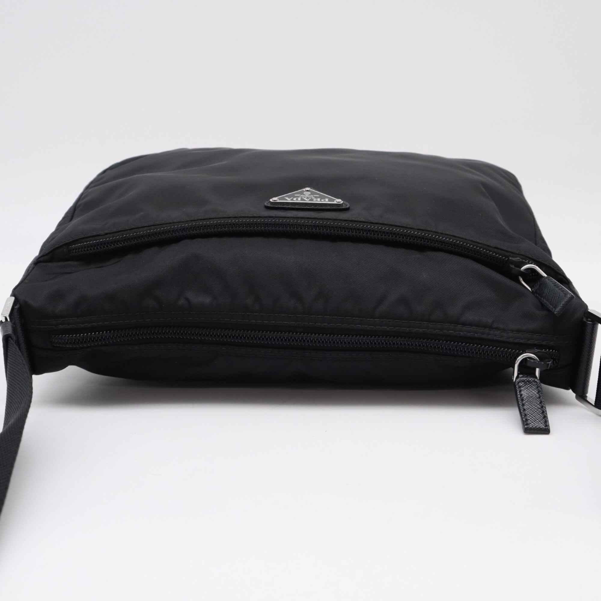 Prada Black Nylon Shoulder Bag (Pre-Owned)