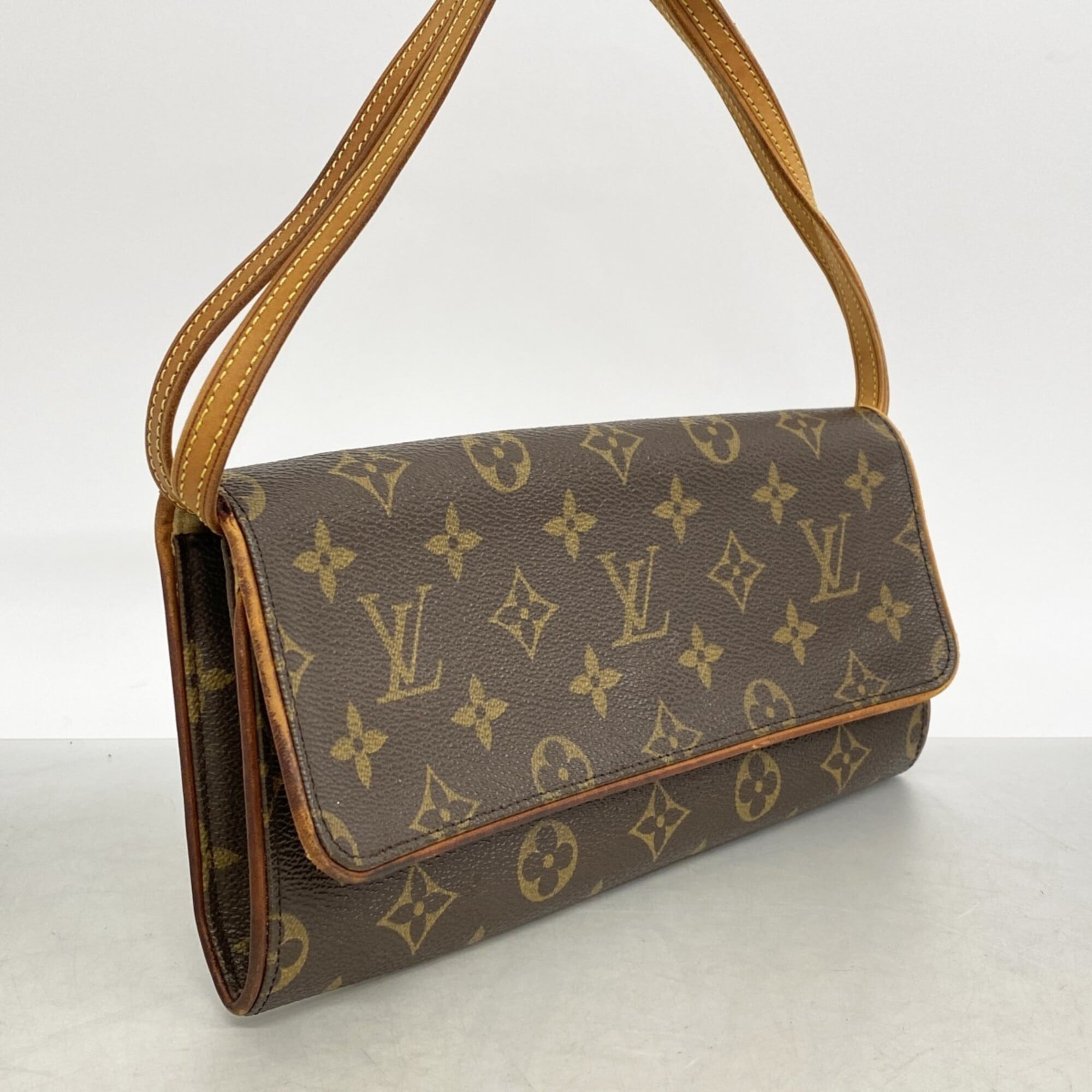 Louis Vuitton Brown Shoulder Bag (Pre-Owned)