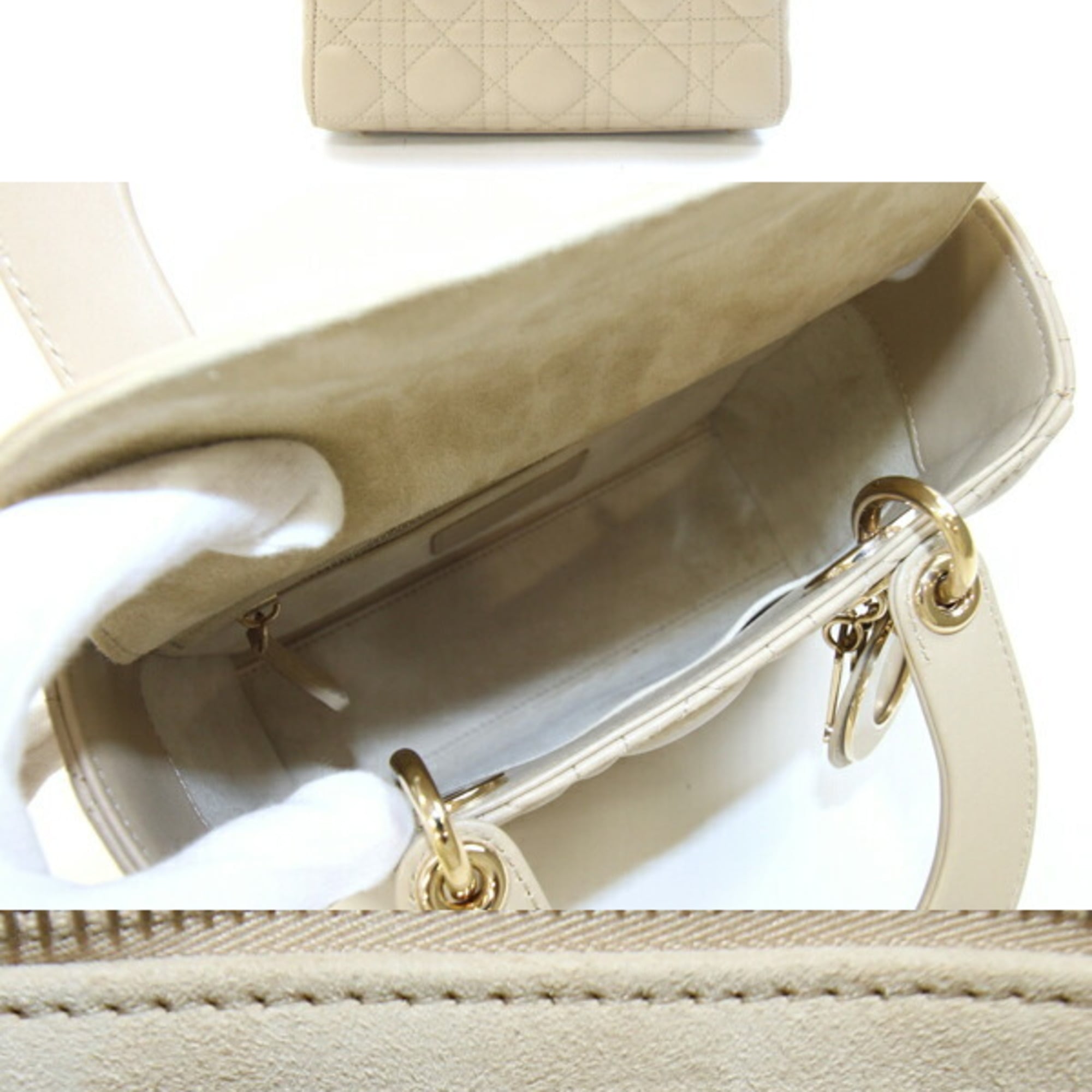 Christian Dior Beige Leather Handbag (Pre-Owned)