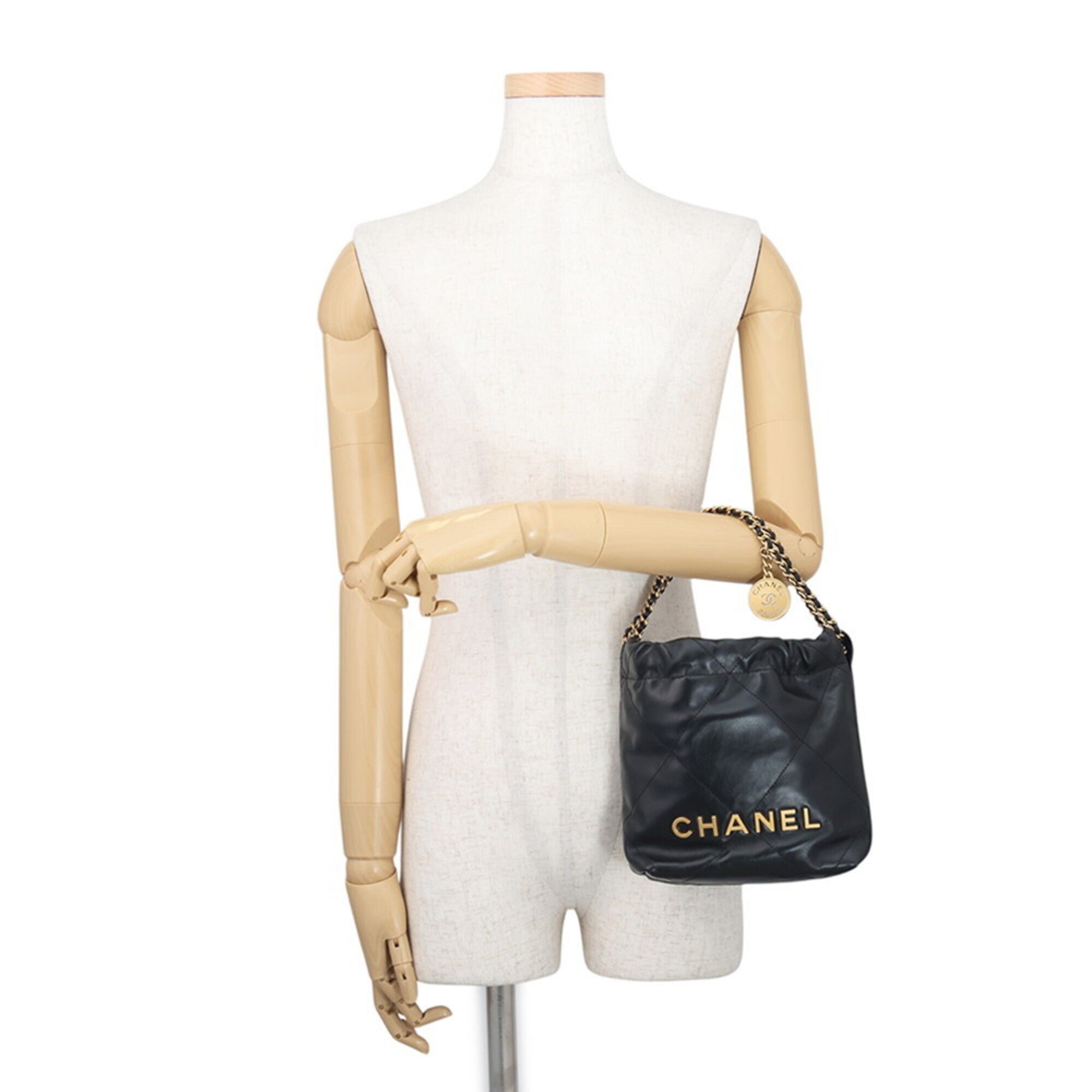 Chanel Black Handbag (Pre-Owned)