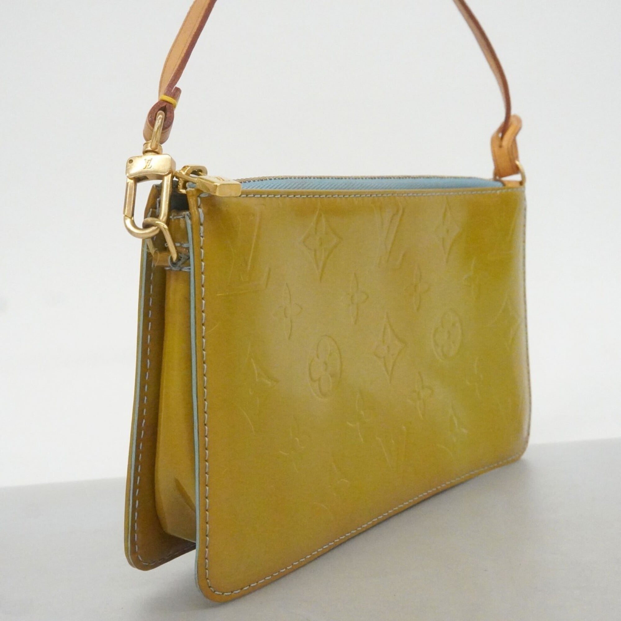 Louis Vuitton Baby Blue Handbag (Pre-Owned)
