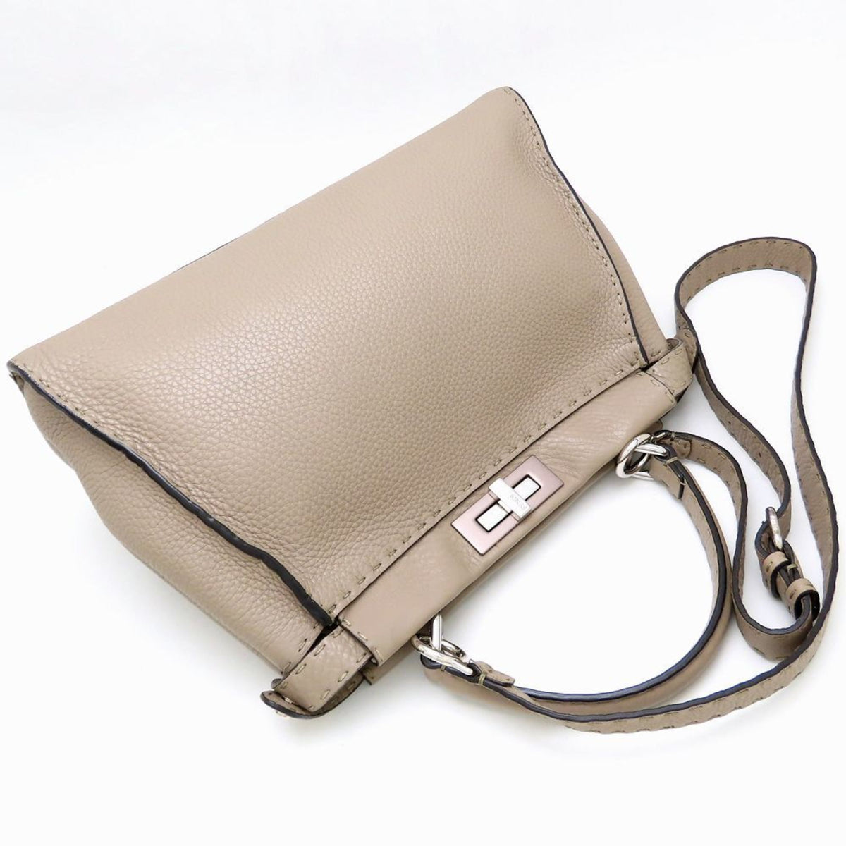 Fendi Grayish Leather Handbag (Pre-Owned)