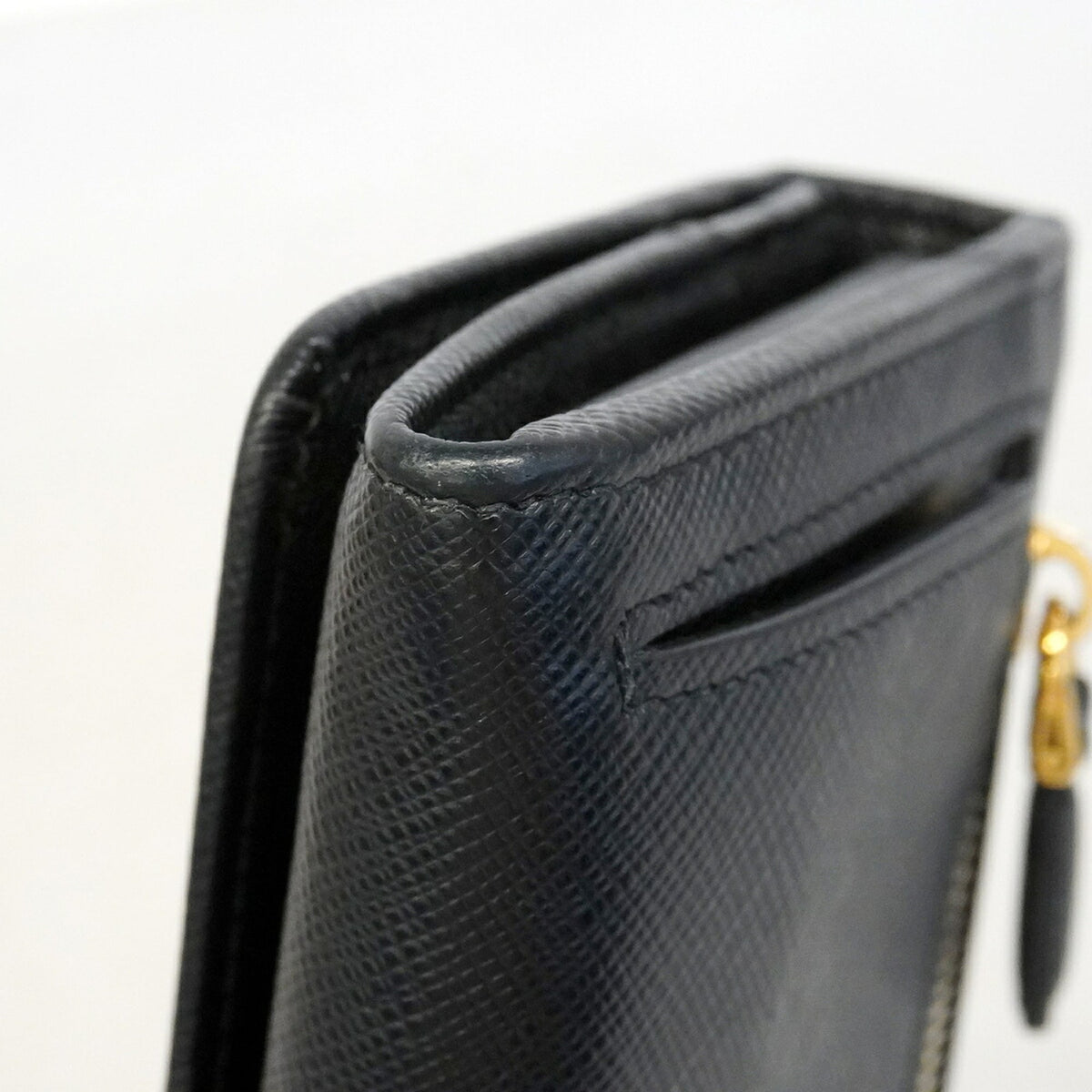 Prada Black Leather Long Wallet (Bi-Fold) (Pre-Owned)