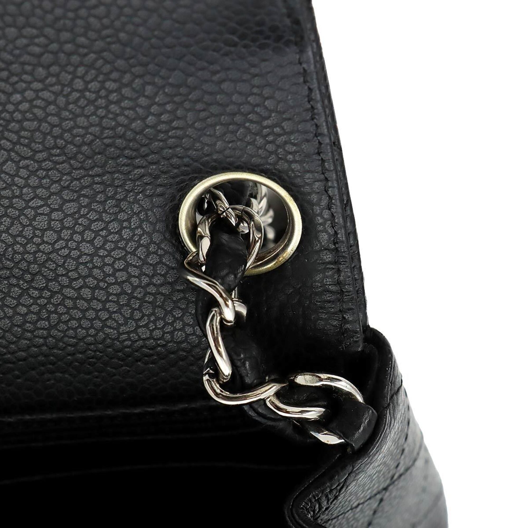 Chanel Black Grained Calfskin Handbag Shoulder Bag (Pre-Owned)