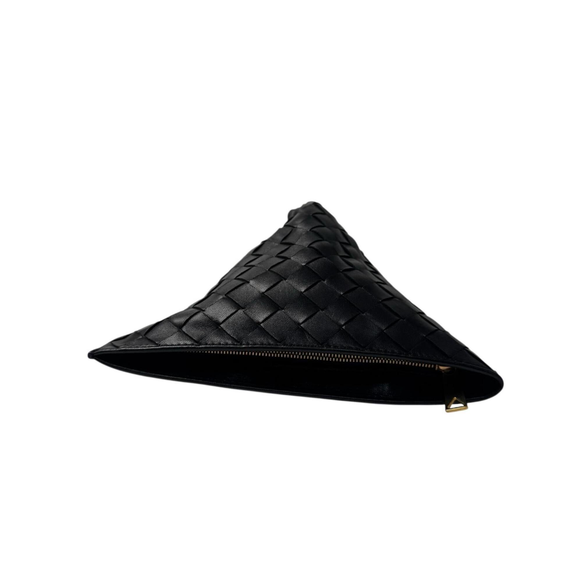 Bottega Veneta Black Leather Handbag (Pre-Owned)