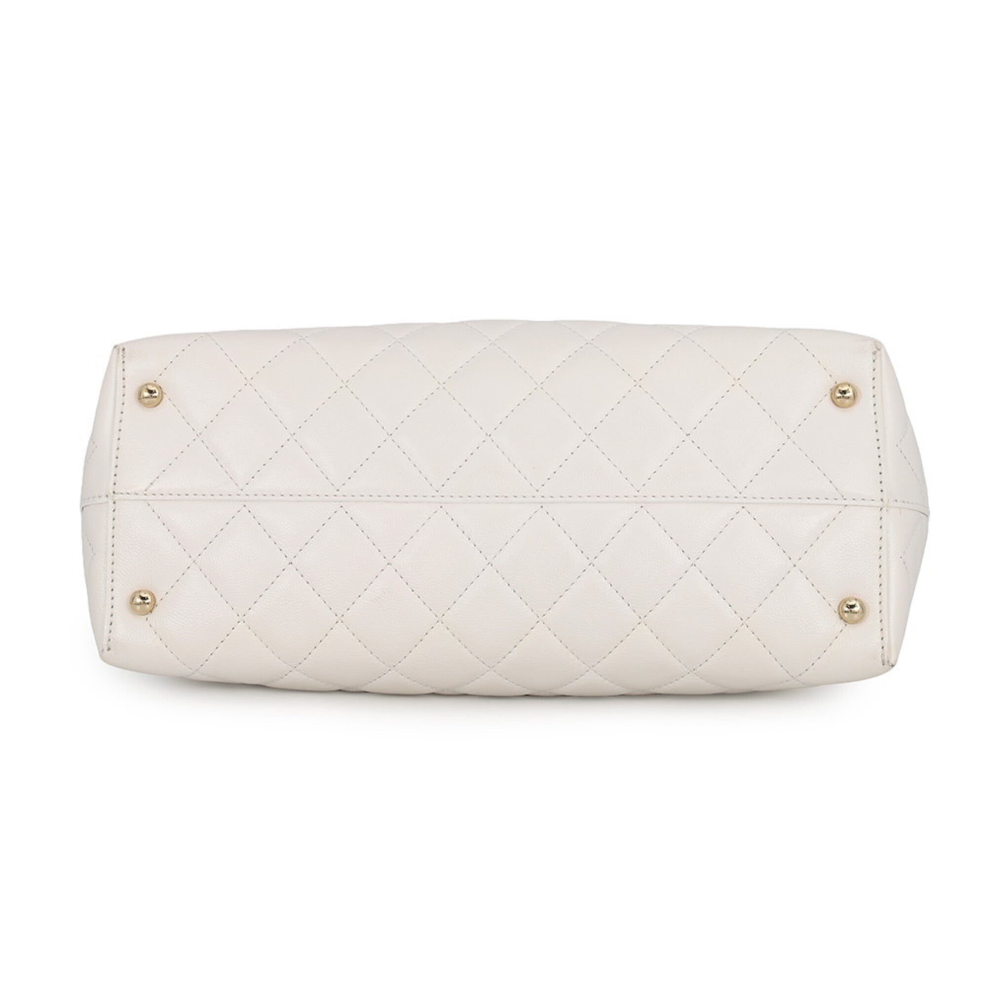 Chanel Matelasse White Grained Calfskin Handbag (Pre-Owned)