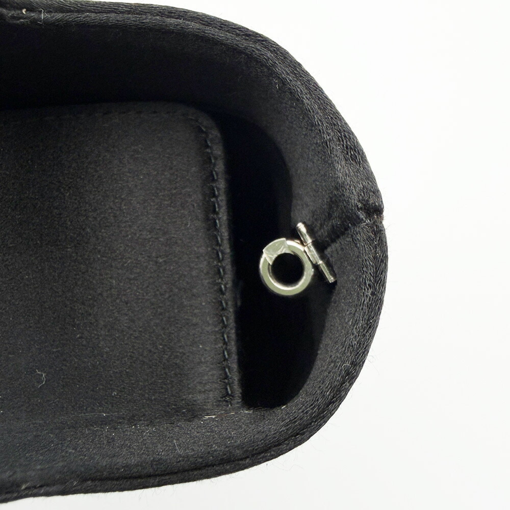 Salvatore Ferragamo Black Satin Shoulder Bag (Pre-Owned)