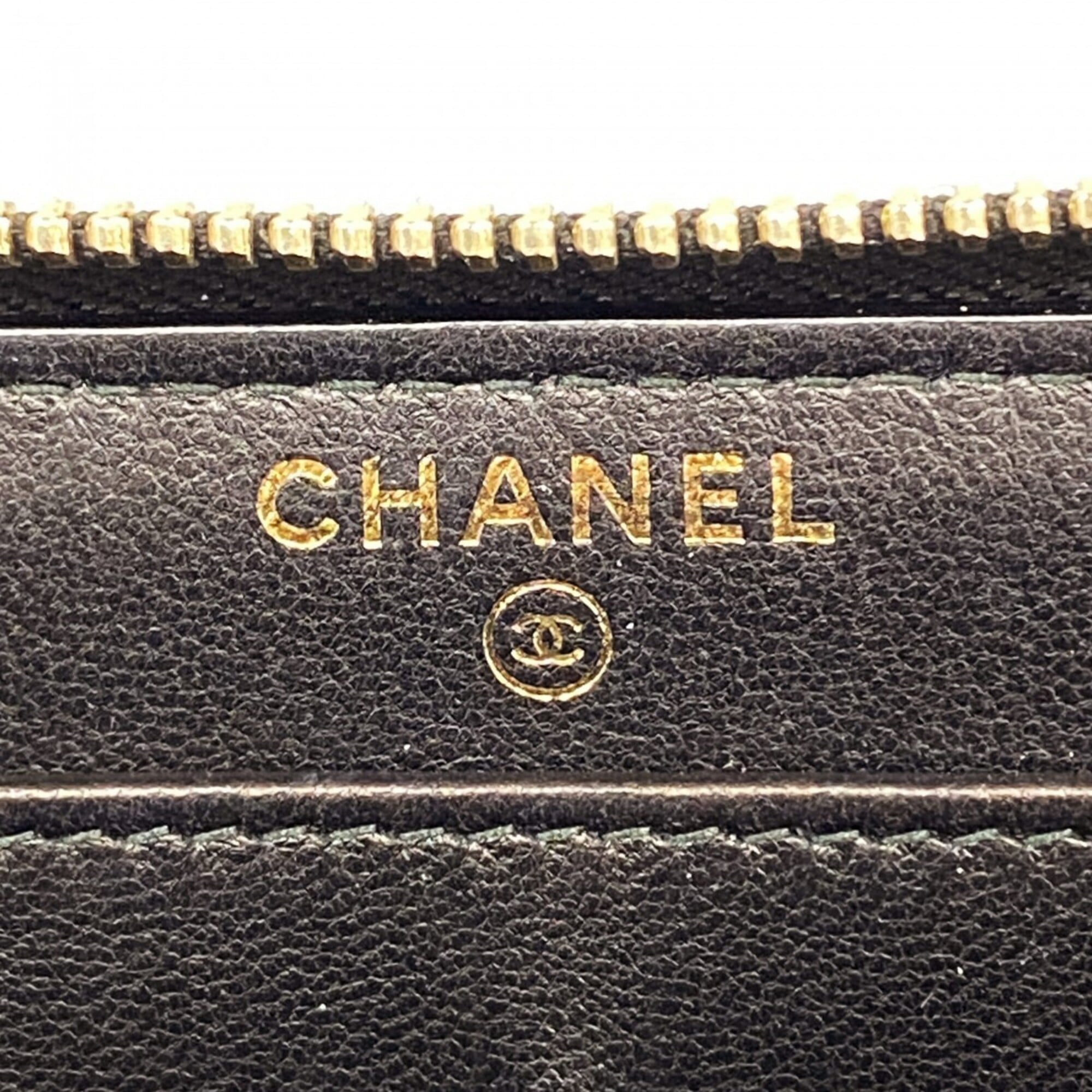 Chanel Black Leather Long Wallet (Bi-Fold) (Pre-Owned)