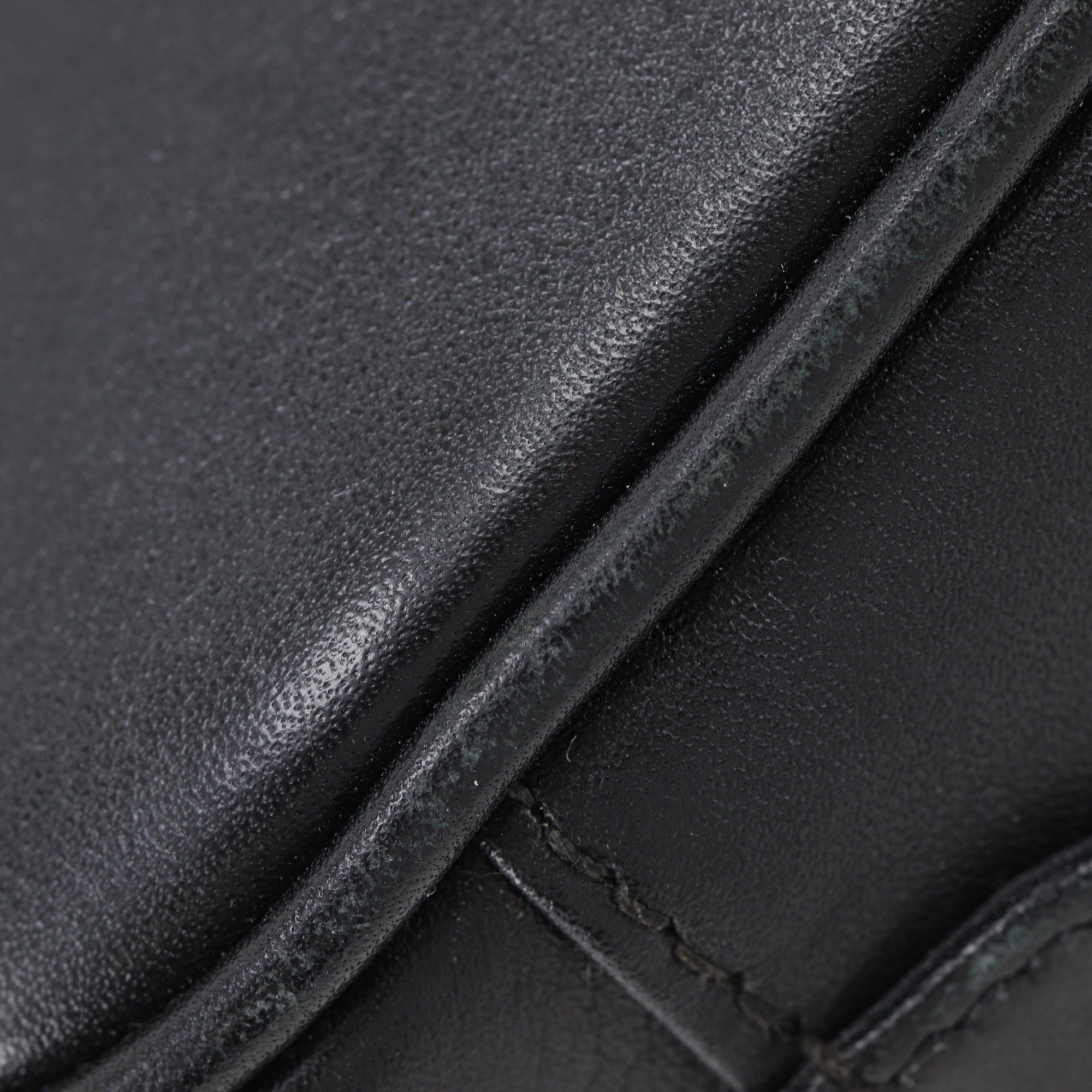 Chanel Black Leather Pouch (Pre-Owned)