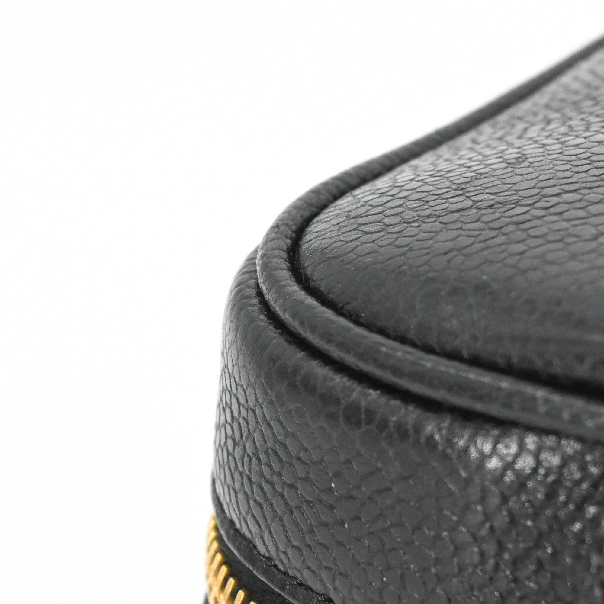 Chanel Black Leather Handbag Vanity Bag (Pre-Owned)