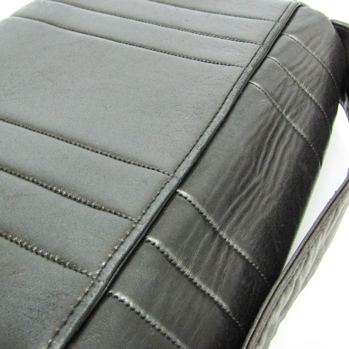 Chanel Mademoiselle Black Leather Shoulder Bag (Pre-Owned)