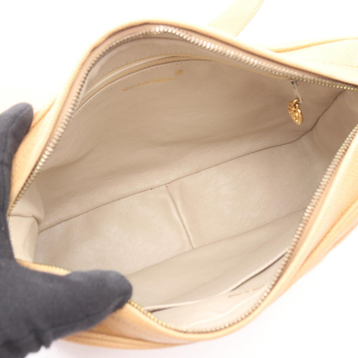 Chanel Beige Grained Calfskin Handbag Shoulder Bag (Pre-Owned)