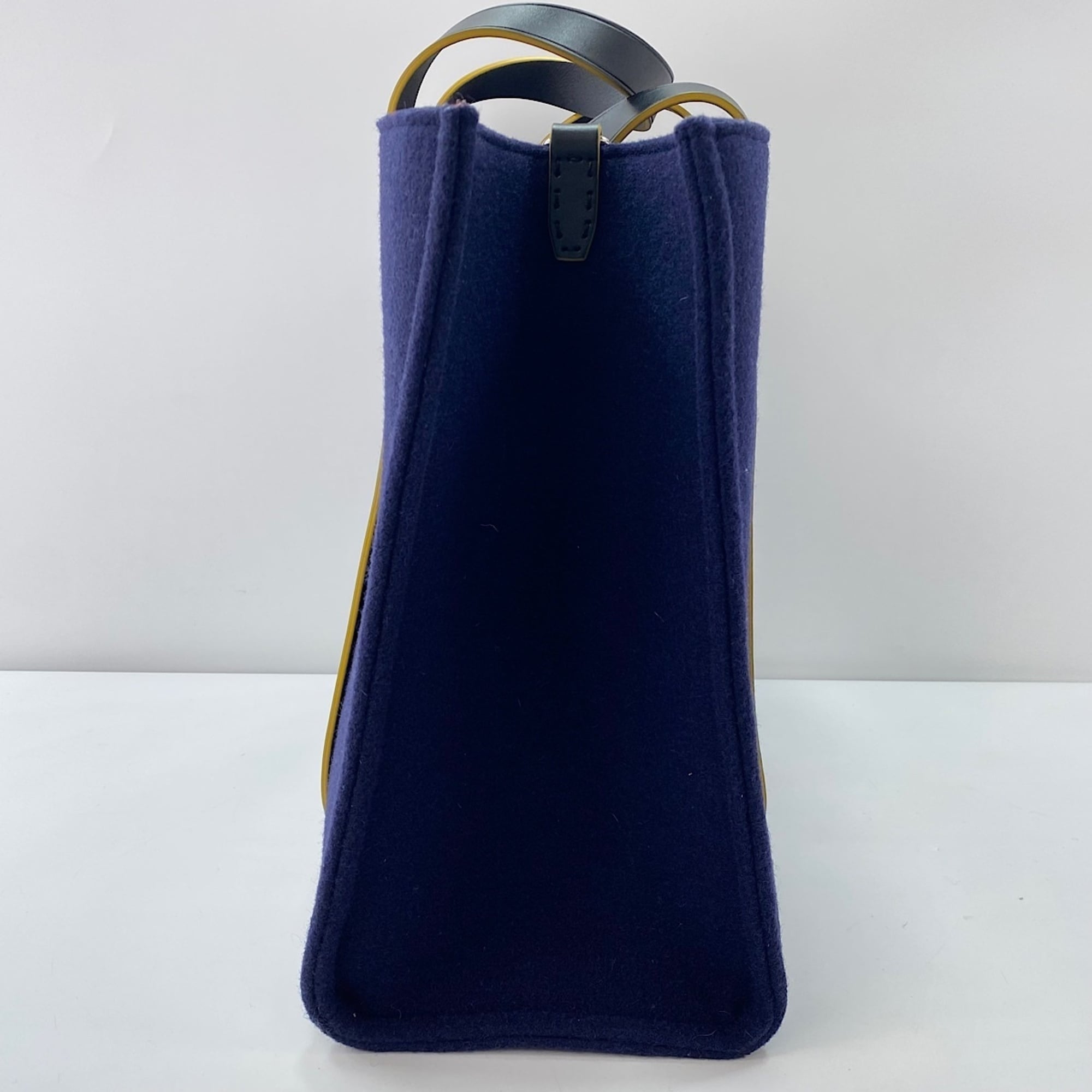 Fendi Navy Handbag (Pre-Owned)