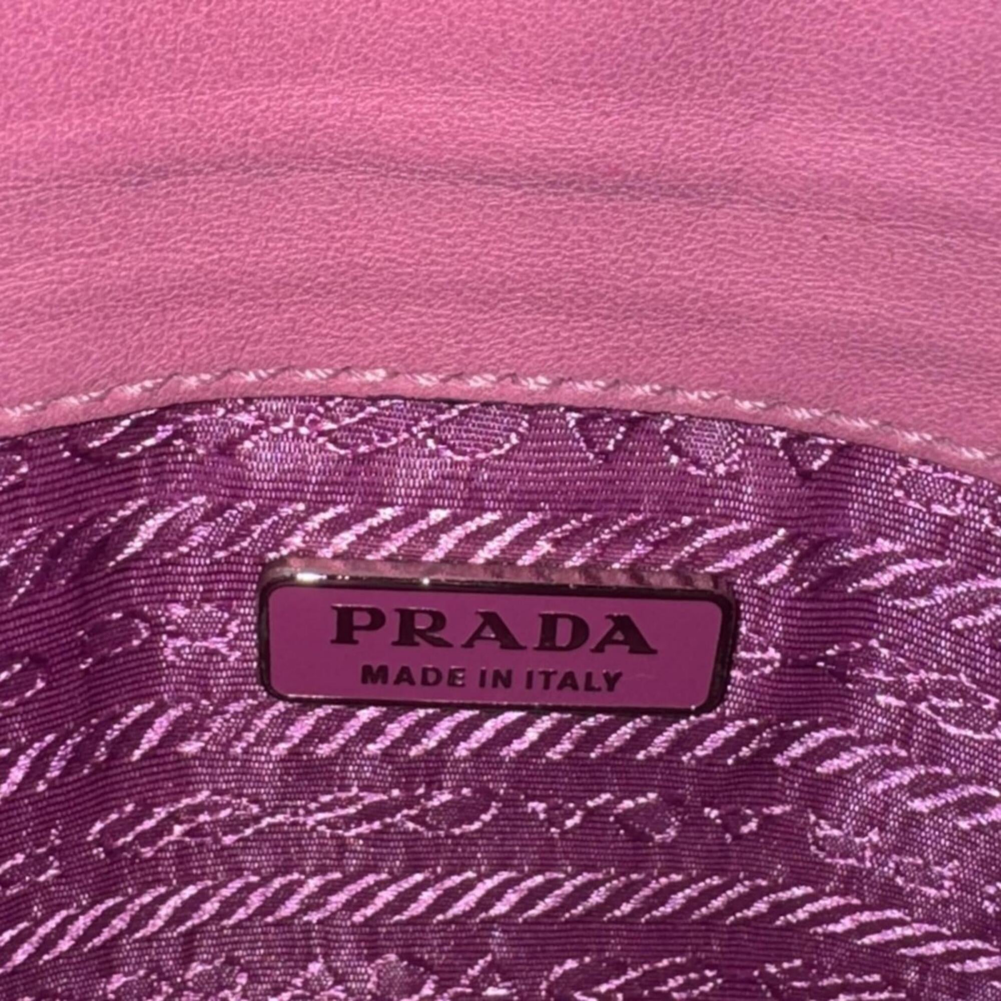 Prada Black Nero Leather Shoulder Bag (Pre-Owned)