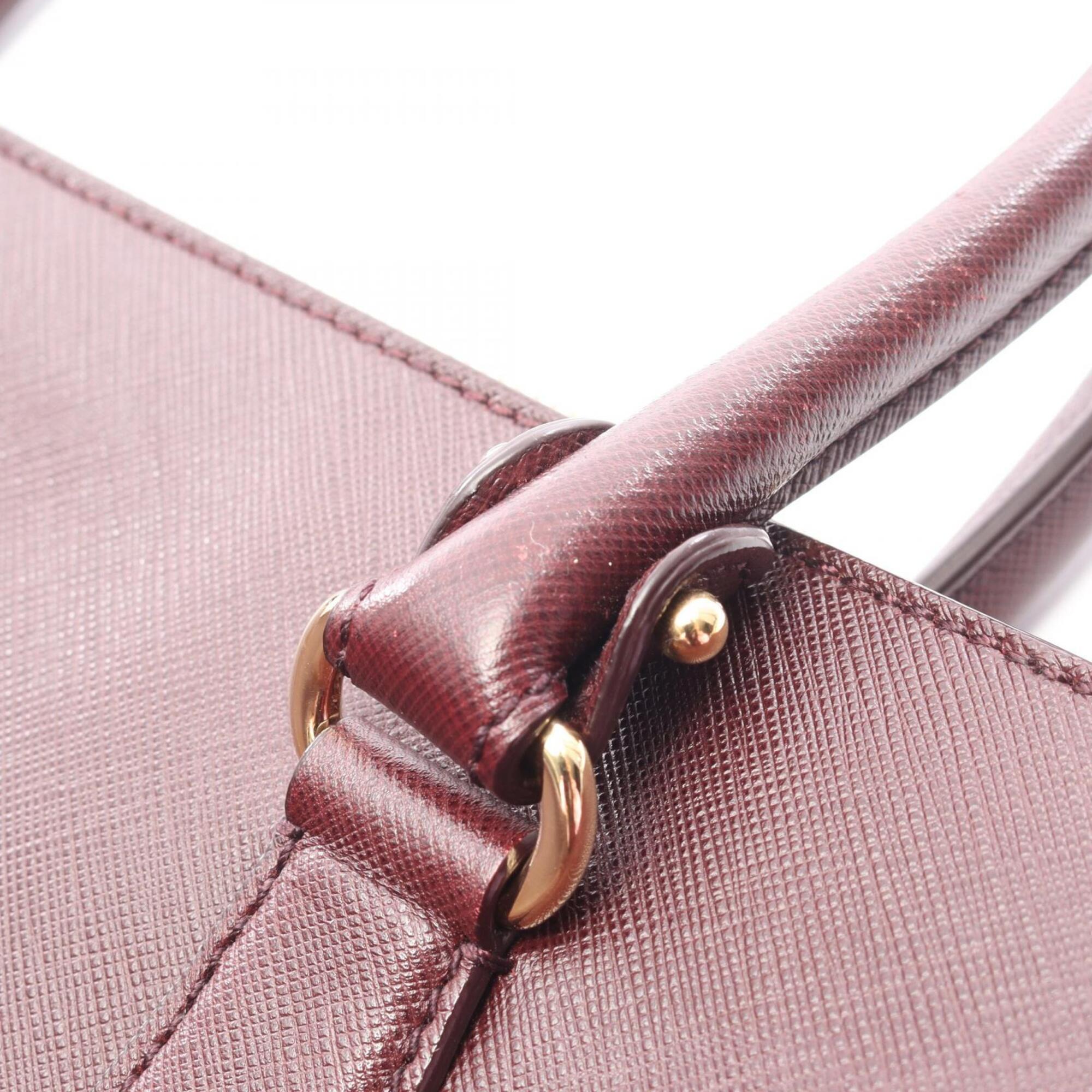 Salvatore Ferragamo Bordeaux Leather Handbag (Pre-Owned)