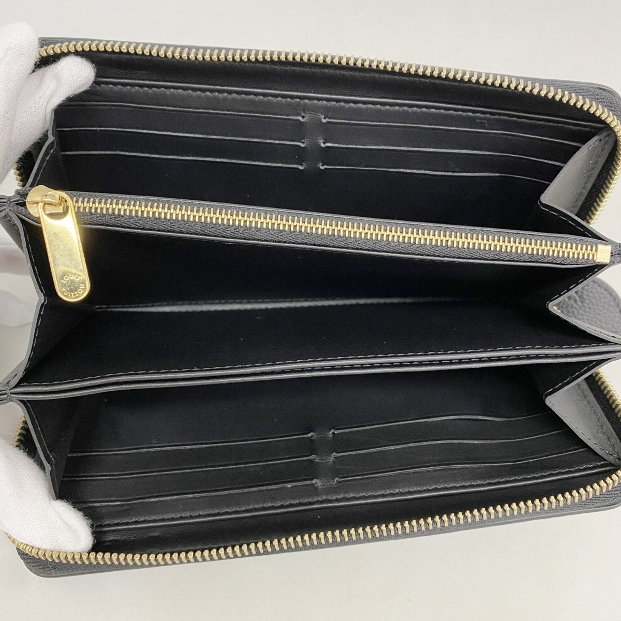 Louis Vuitton Noir Long Wallet (Bi-Fold) (Pre-Owned)