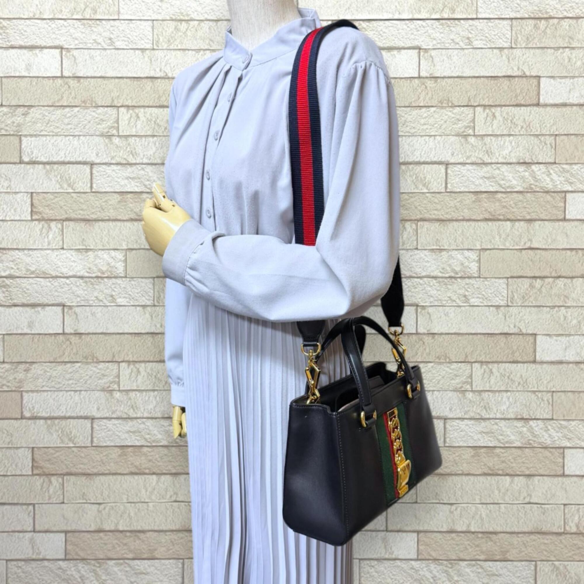 Gucci Black Leather Handbag Shoulder Bag (Pre-Owned)