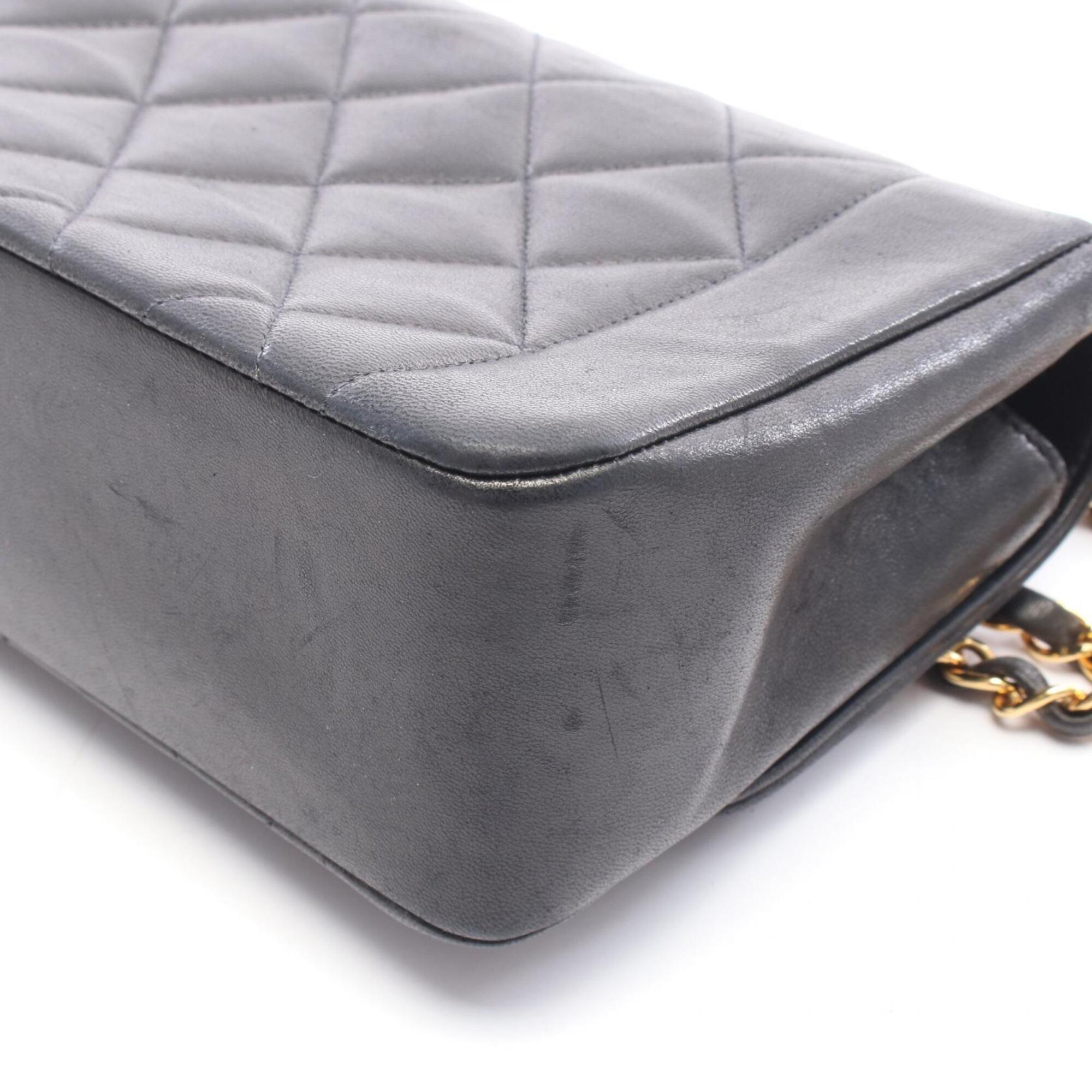 Chanel Black Leather Handbag Shoulder Bag (Pre-Owned)