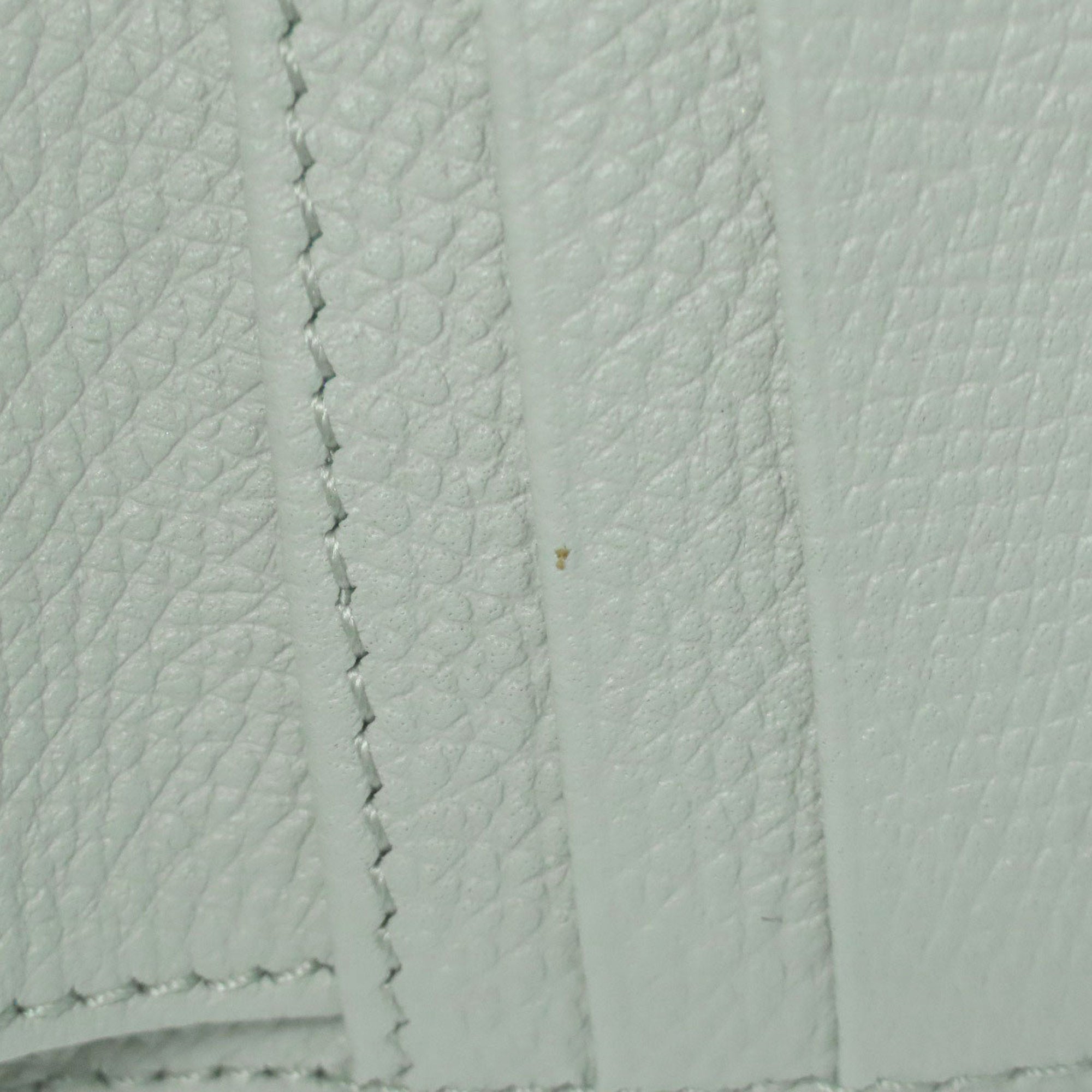 Valentino Light Green Leather Wallet (Bi-Fold) (Pre-Owned)