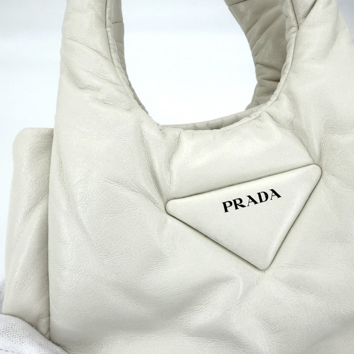Prada White Leather Handbag (Pre-Owned)