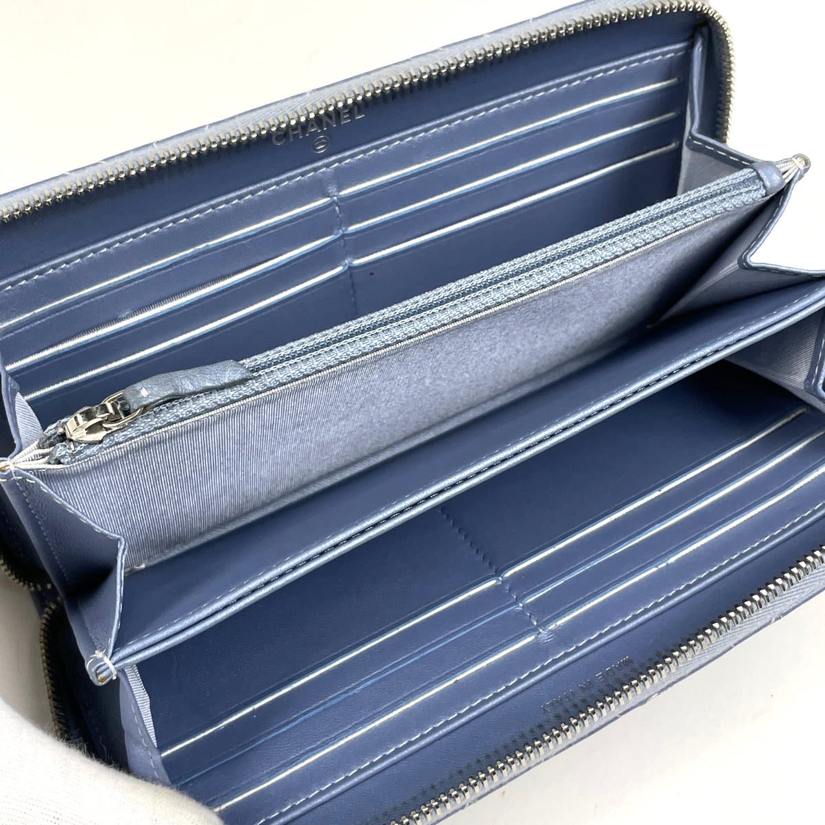 Chanel Camellia Blue Leather Rhinestone Long Wallet (Bi-Fold) (Pre-Owned)