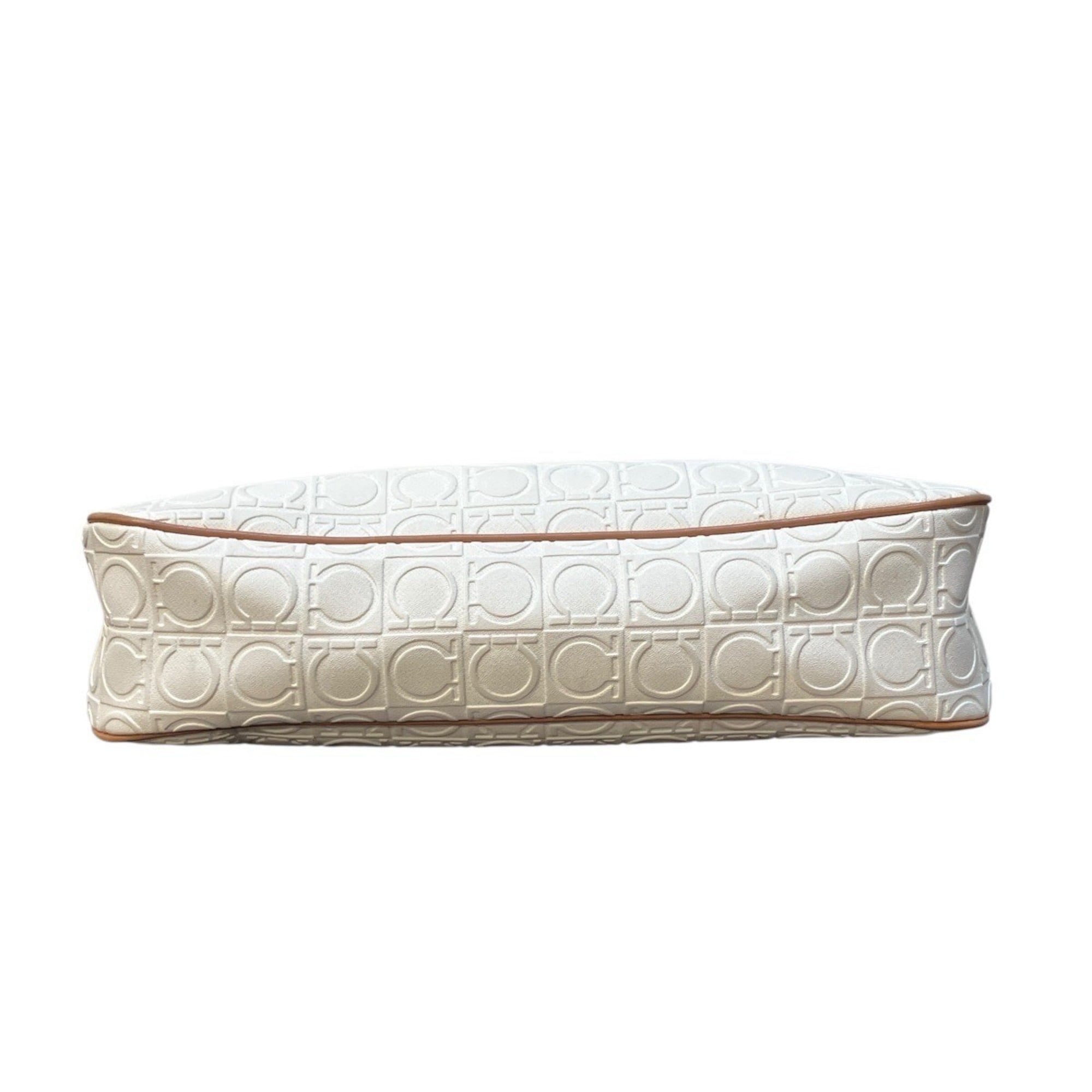Salvatore Ferragamo Ivory Leather Shoulder Bag (Pre-Owned)