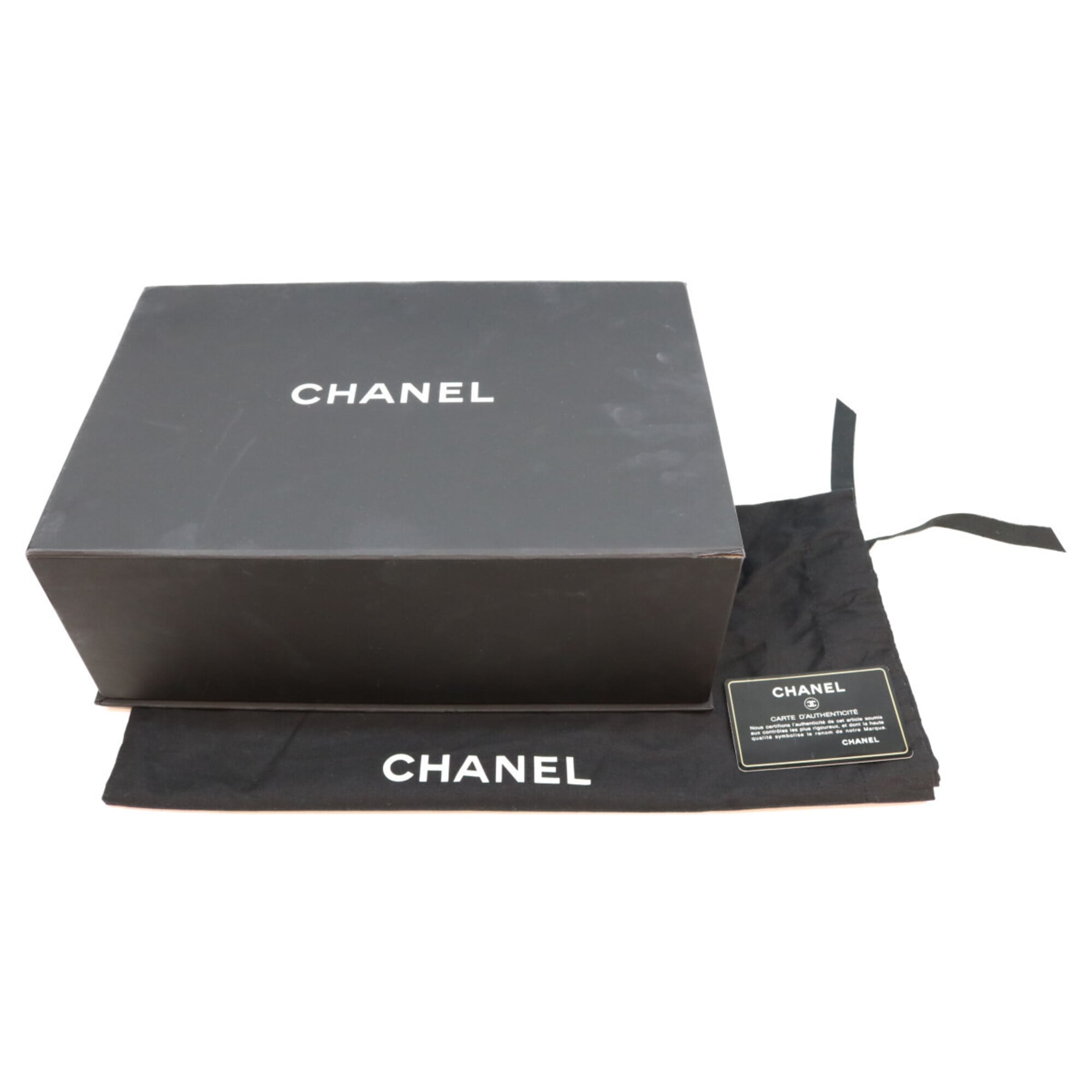 Chanel Black Grained Calfskin Shoulder Bag (Pre-Owned)