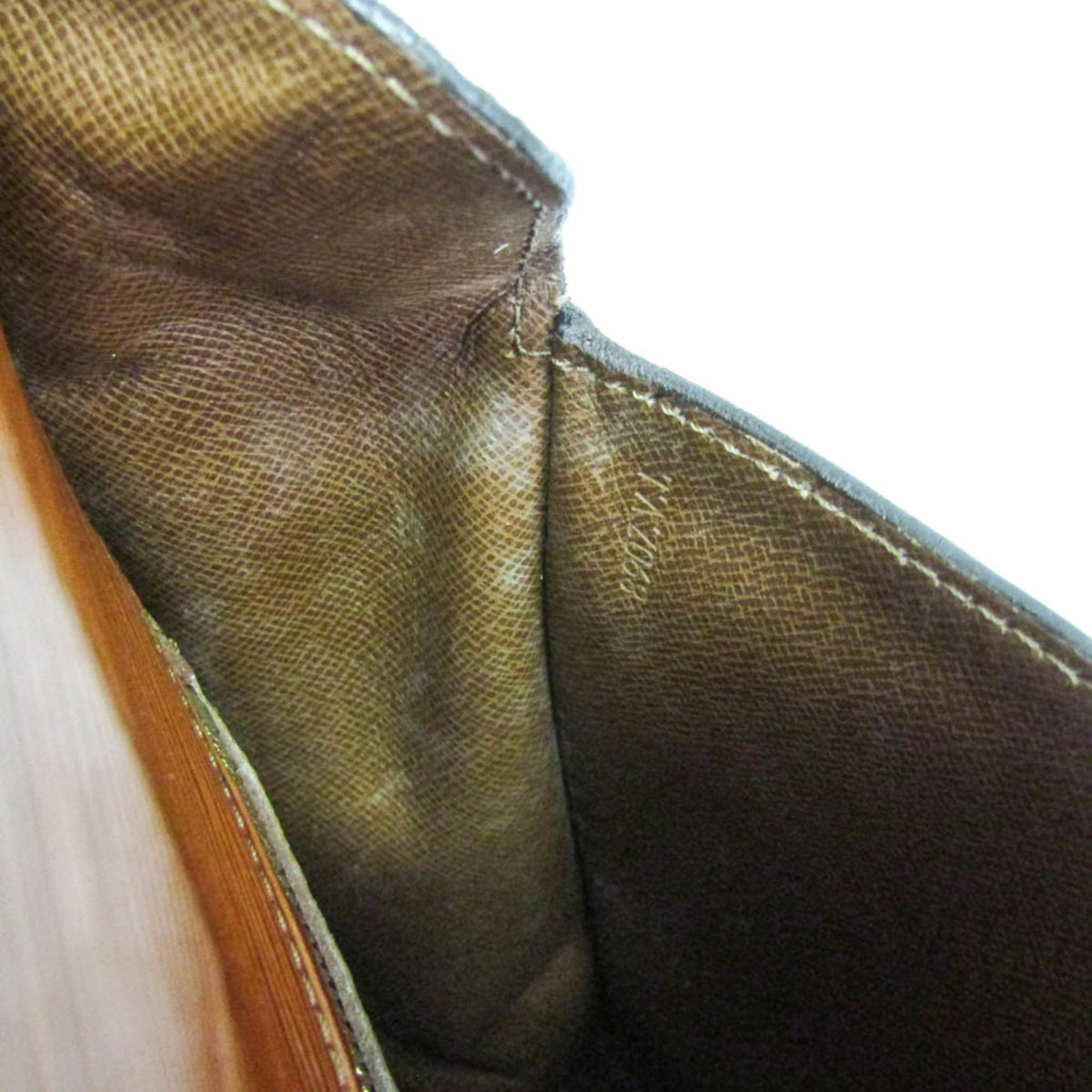 Louis Vuitton Epi Kenyan Brown Epi Leather Shoulder Bag (Pre-Owned)
