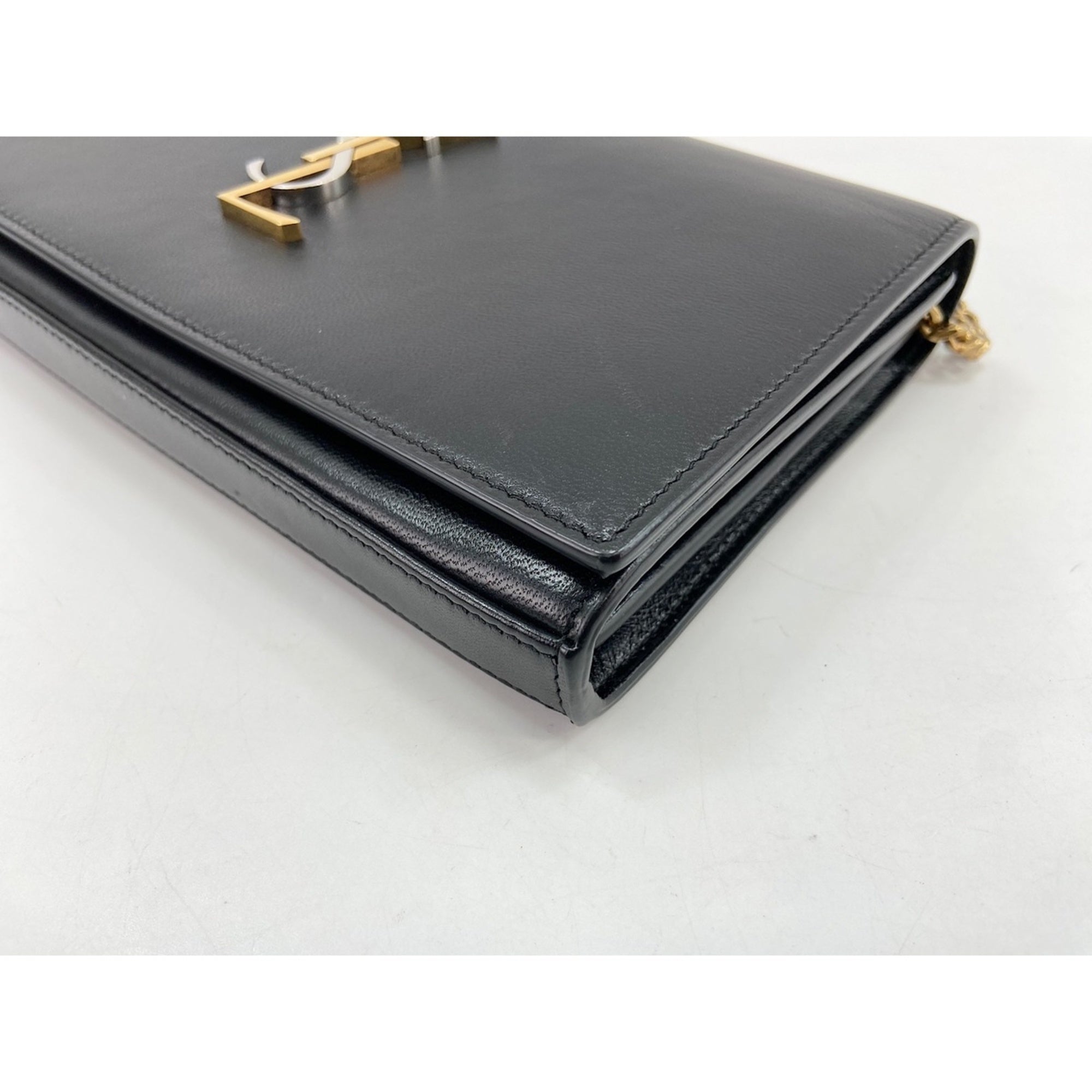 Yves Saint Laurent Black Shoulder Bag (Pre-Owned)