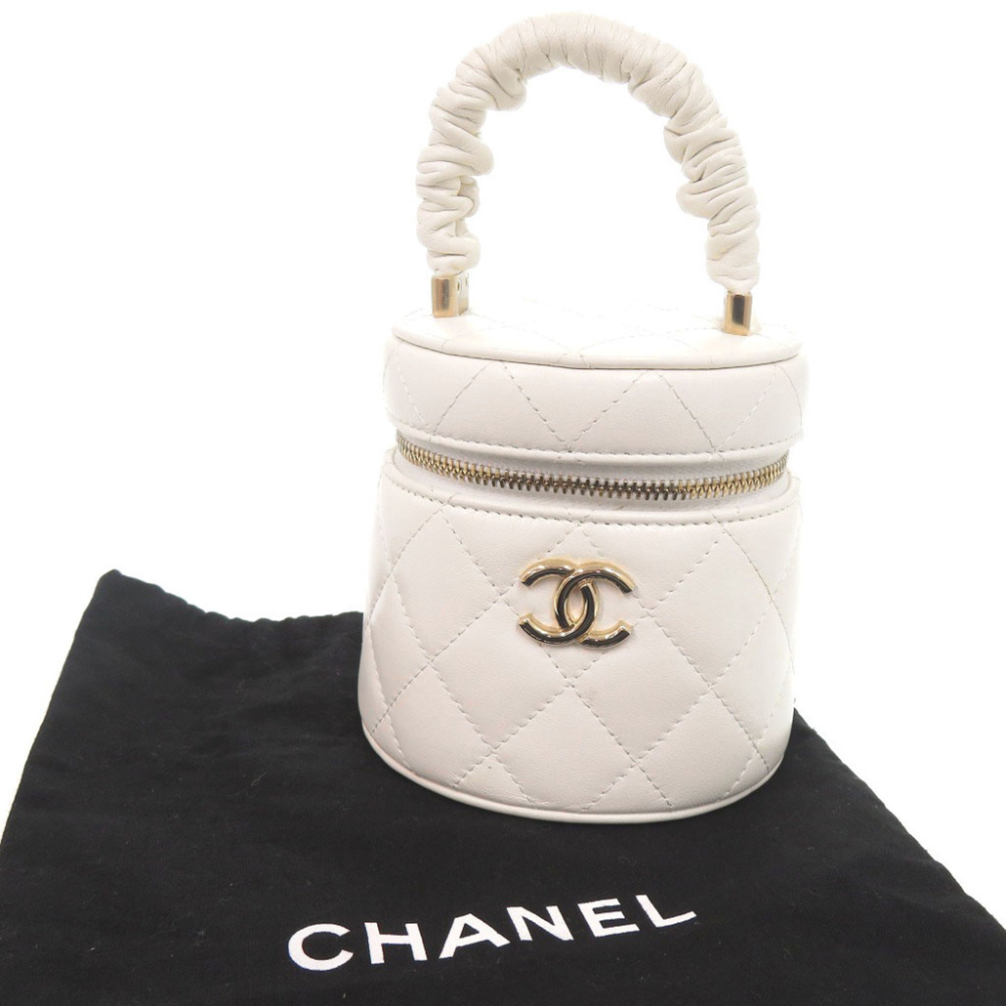 Chanel White Leather Vanity Bag (Pre-Owned)