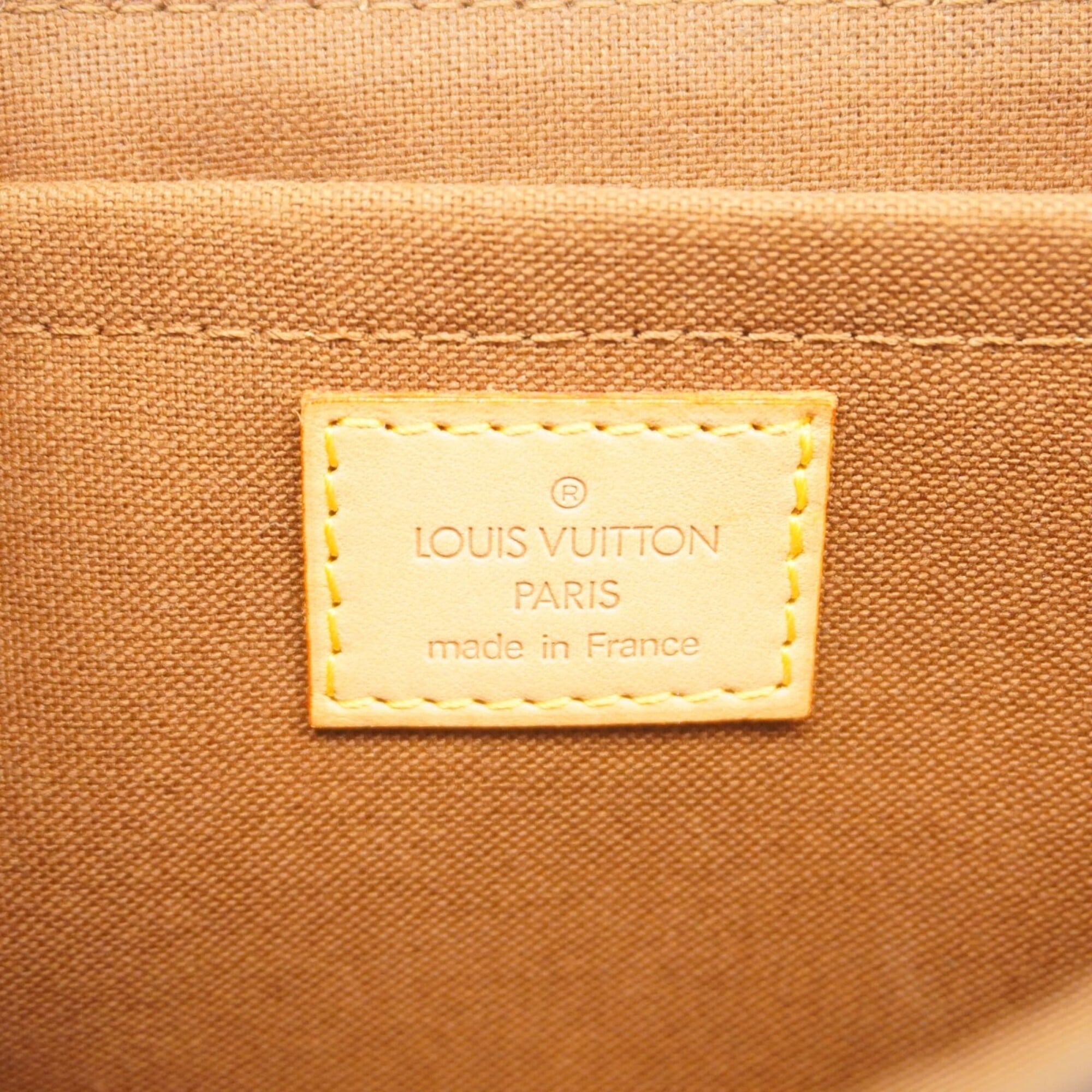 Louis Vuitton Brown Shoulder Bag (Pre-Owned)