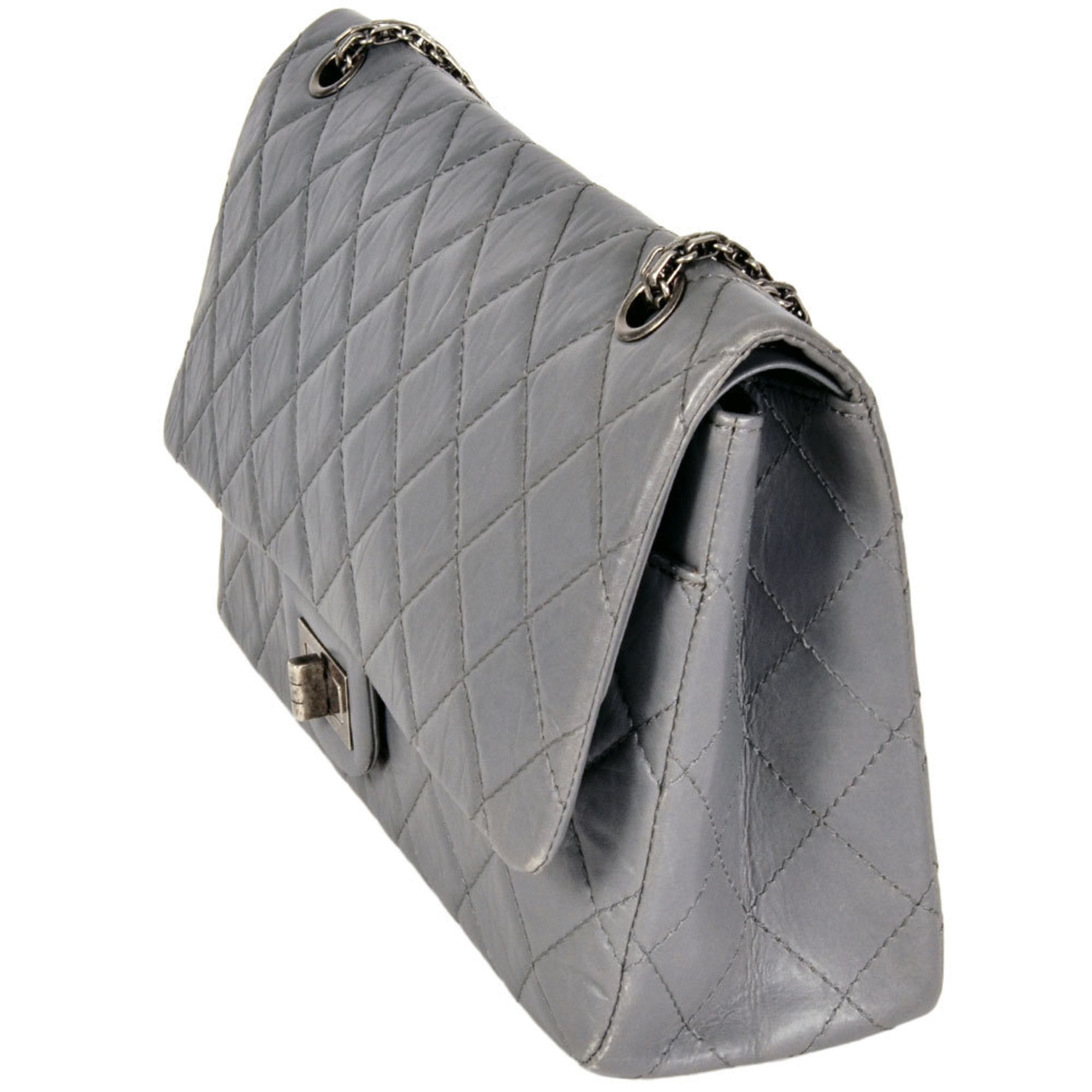 Chanel Gray Leather Shoulder Bag (Pre-Owned)