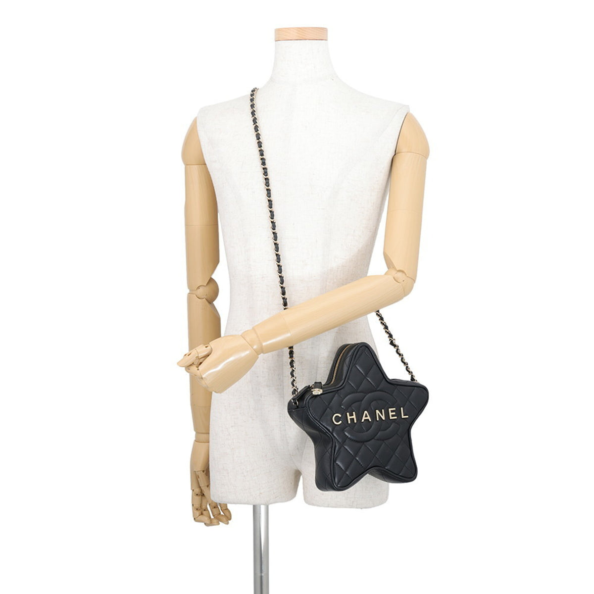Chanel Black Leather Handbag Shoulder Bag (Pre-Owned)