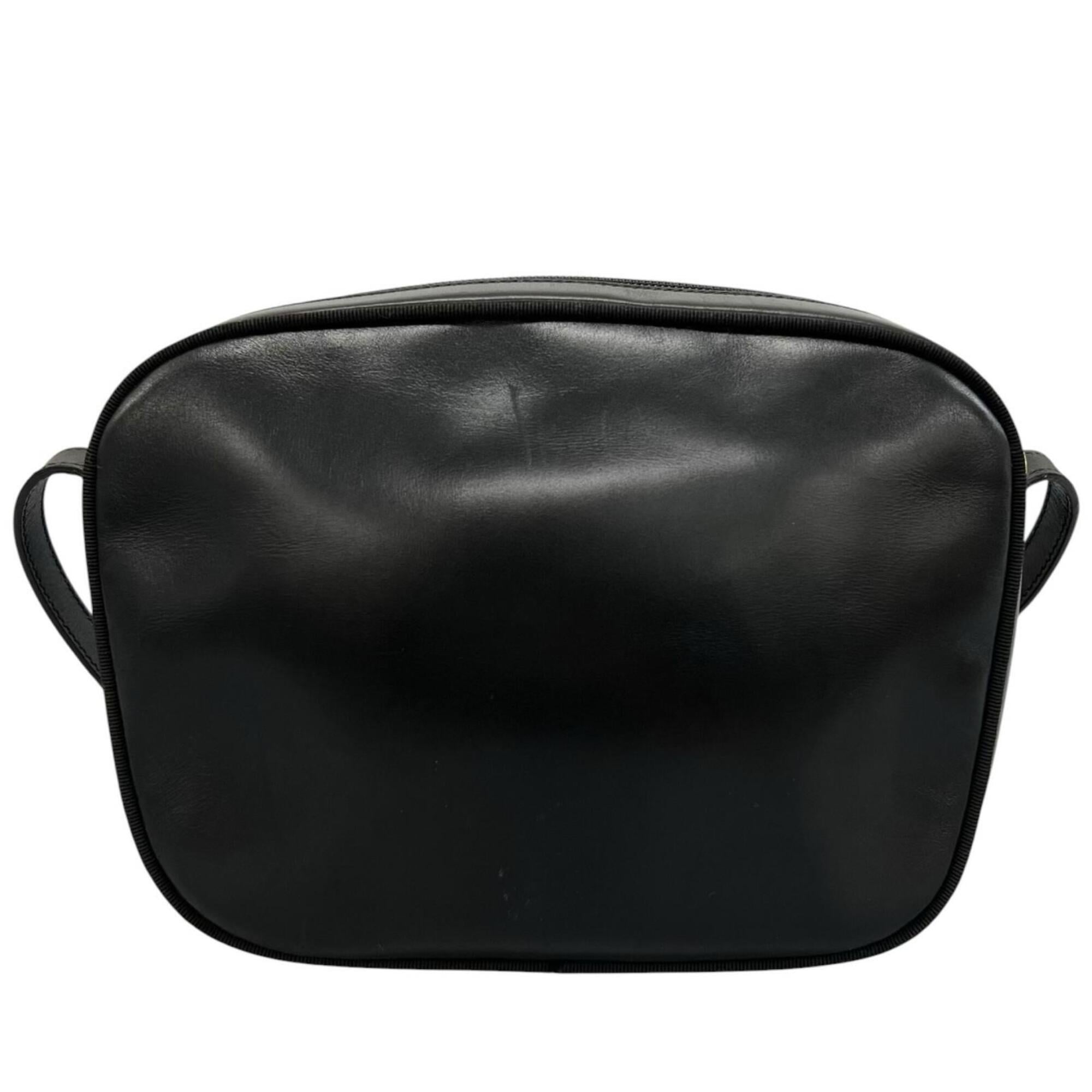 Salvatore Ferragamo Black Leather Shoulder Bag (Pre-Owned)