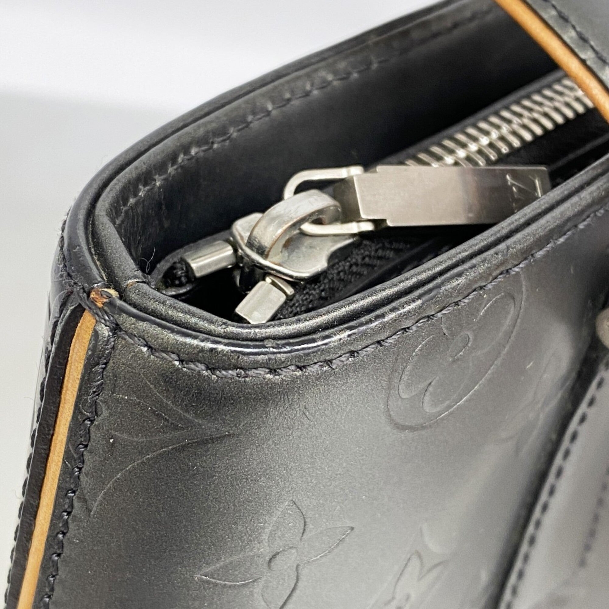 Louis Vuitton Noir Tote Bag (Pre-Owned)