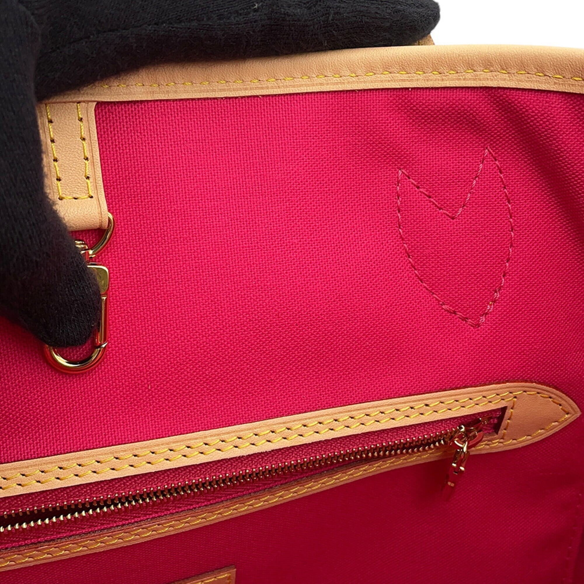 Louis Vuitton Pink Monogram Tote Bag (Pre-Owned)