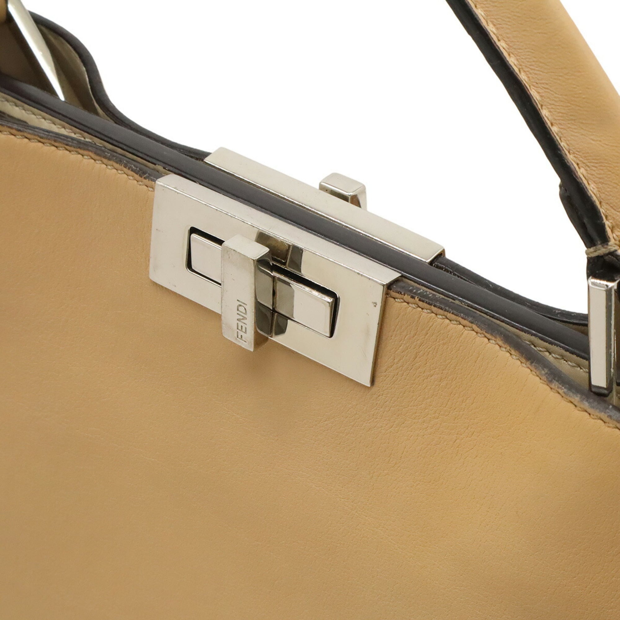 Fendi Peekaboo Beige Leather Handbag Shoulder Bag (Pre-Owned)