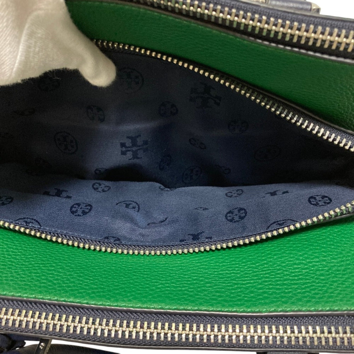 Tory Burch Green Navy Leather Shoulder Bag (Pre-Owned)